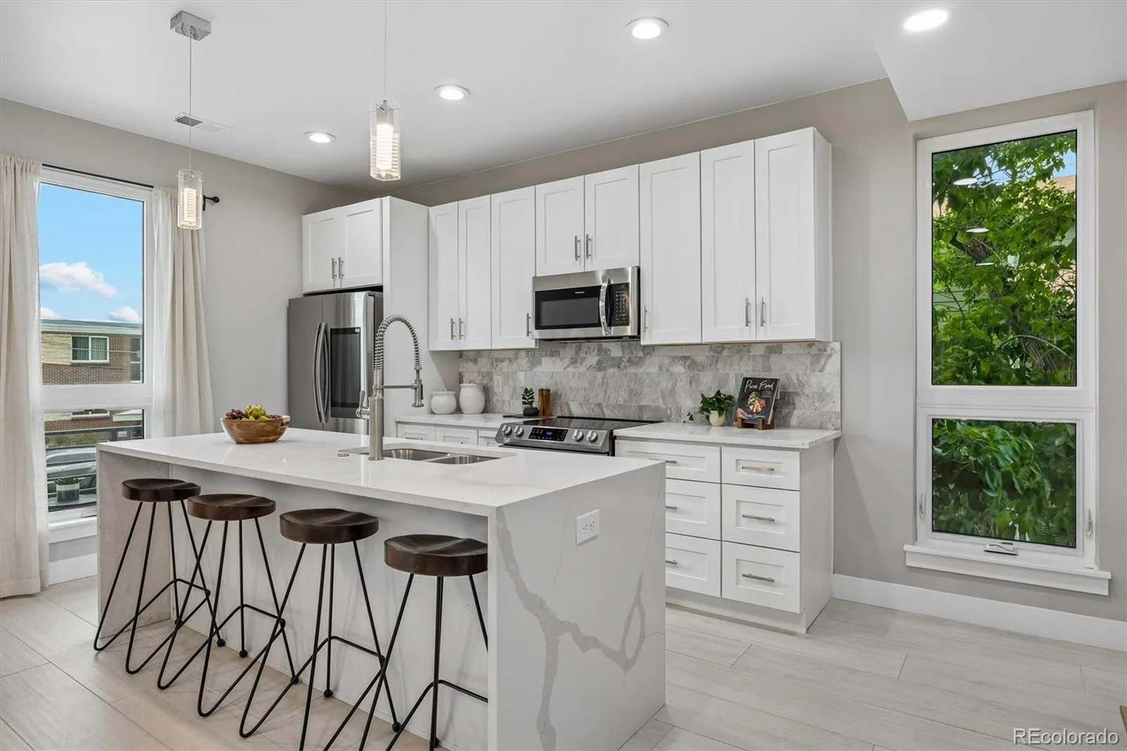 550 S Forest Street #201 #2 Denver CO 80246 MLS #REC1622809 06092026074323 1600 9