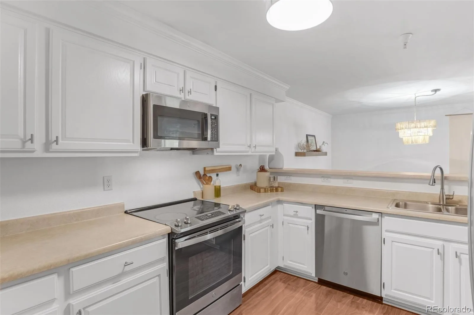 12348 W Dorado Place #102 #8 Littleton CO 80127 | MLS #REC1623988 07232026143427 1600 7