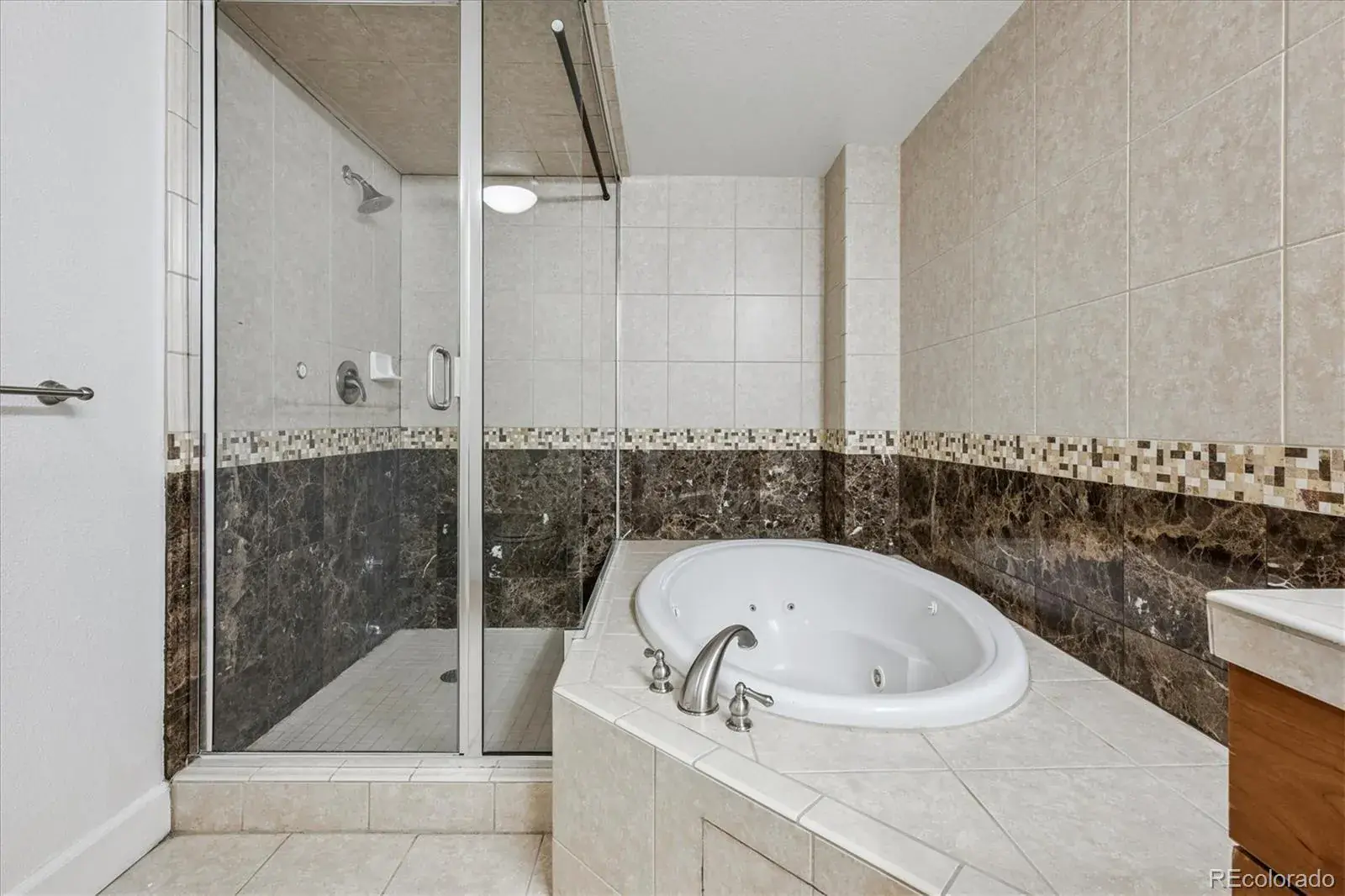 11242025215653 1600 30