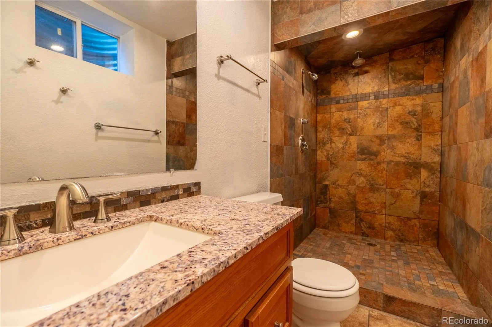 895 S Garrison Street Denver CO 80226 | MLS #REC1627067 07242026234611 1600 28