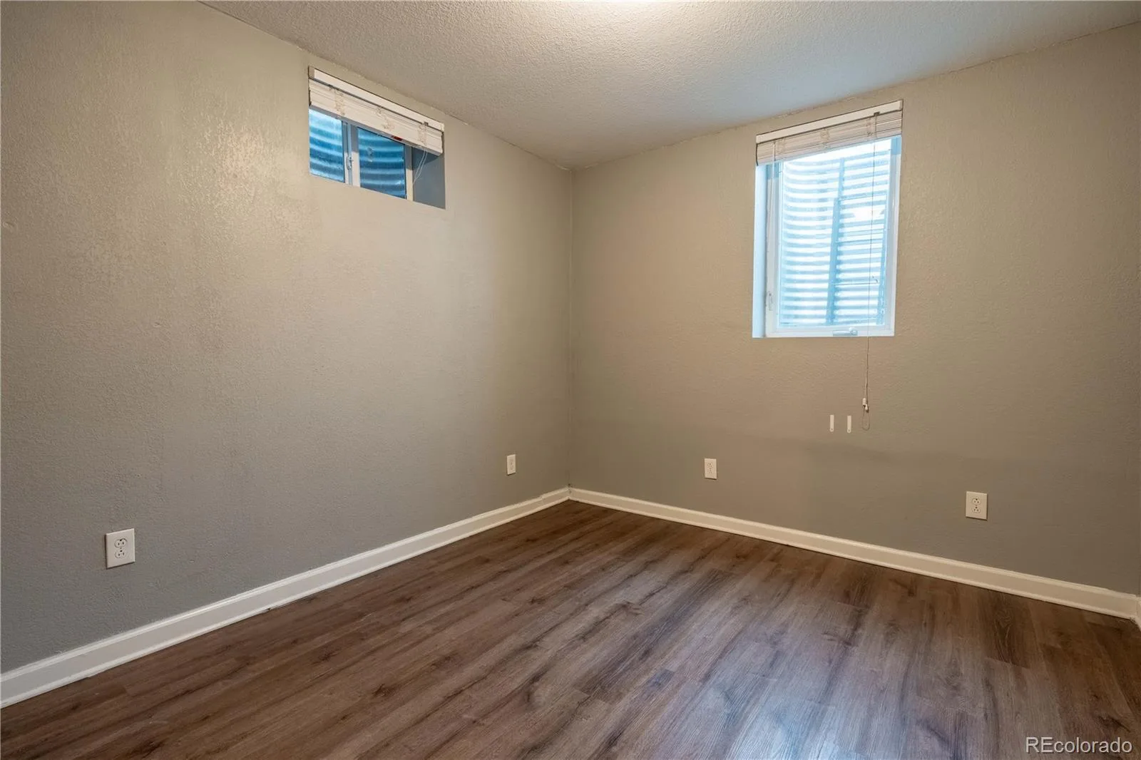 895 S Garrison Street Denver CO 80226 | MLS #REC1627067 07242026234611 1600 31