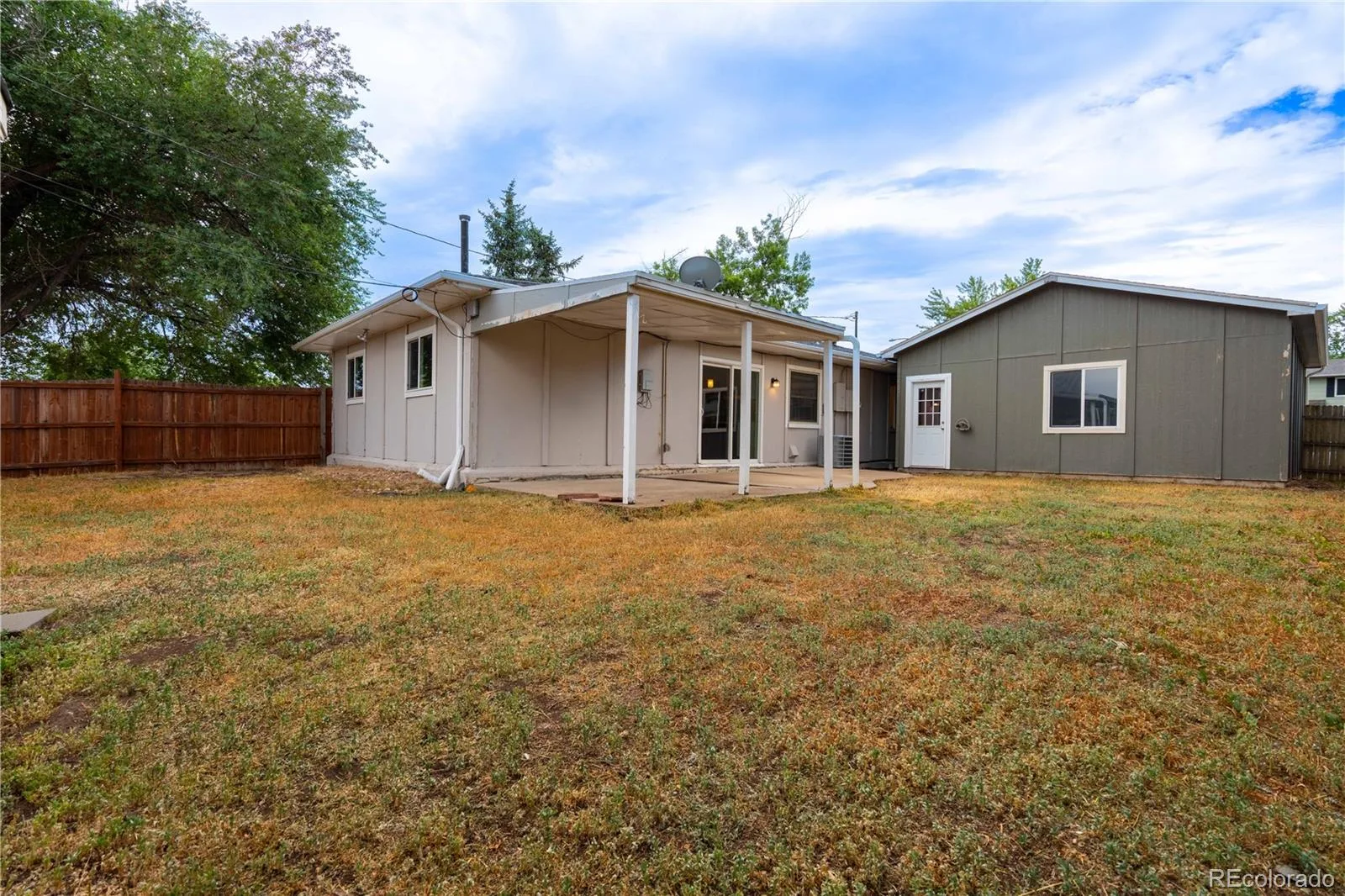 895 S Garrison Street Denver CO 80226 | MLS #REC1627067 07242026234611 1600 36