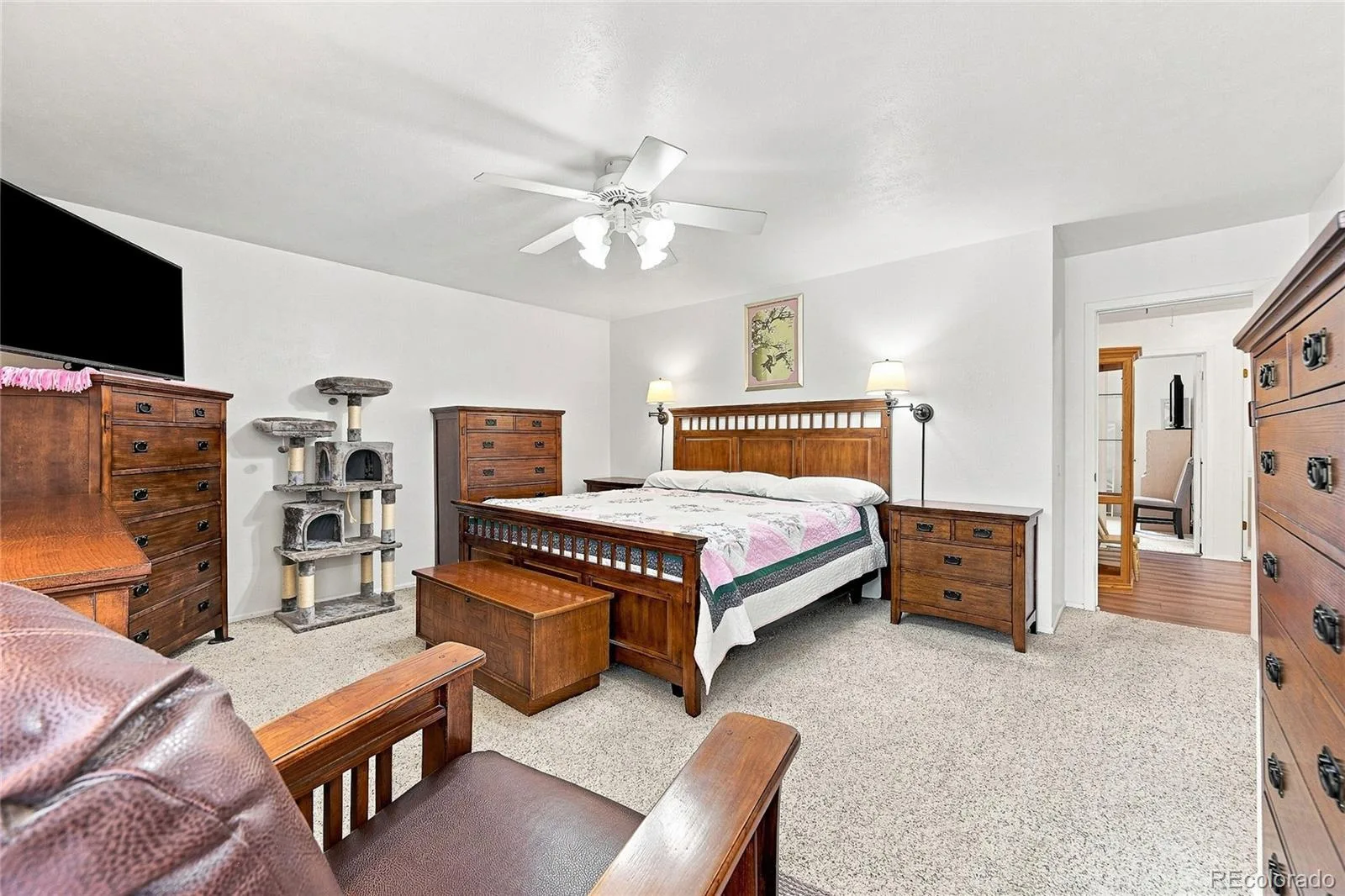 1570 S Macon Street Aurora CO 80012 | MLS #REC1628469 09032026003306 1600 21