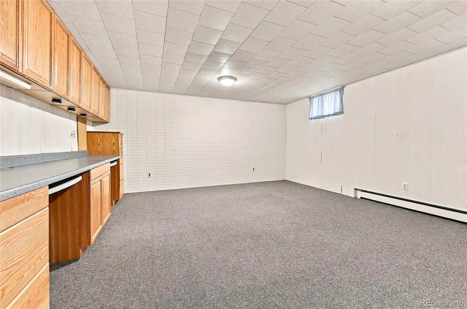 1570 S Macon Street Aurora CO 80012 | MLS #REC1628469 09032026003306 1600 24