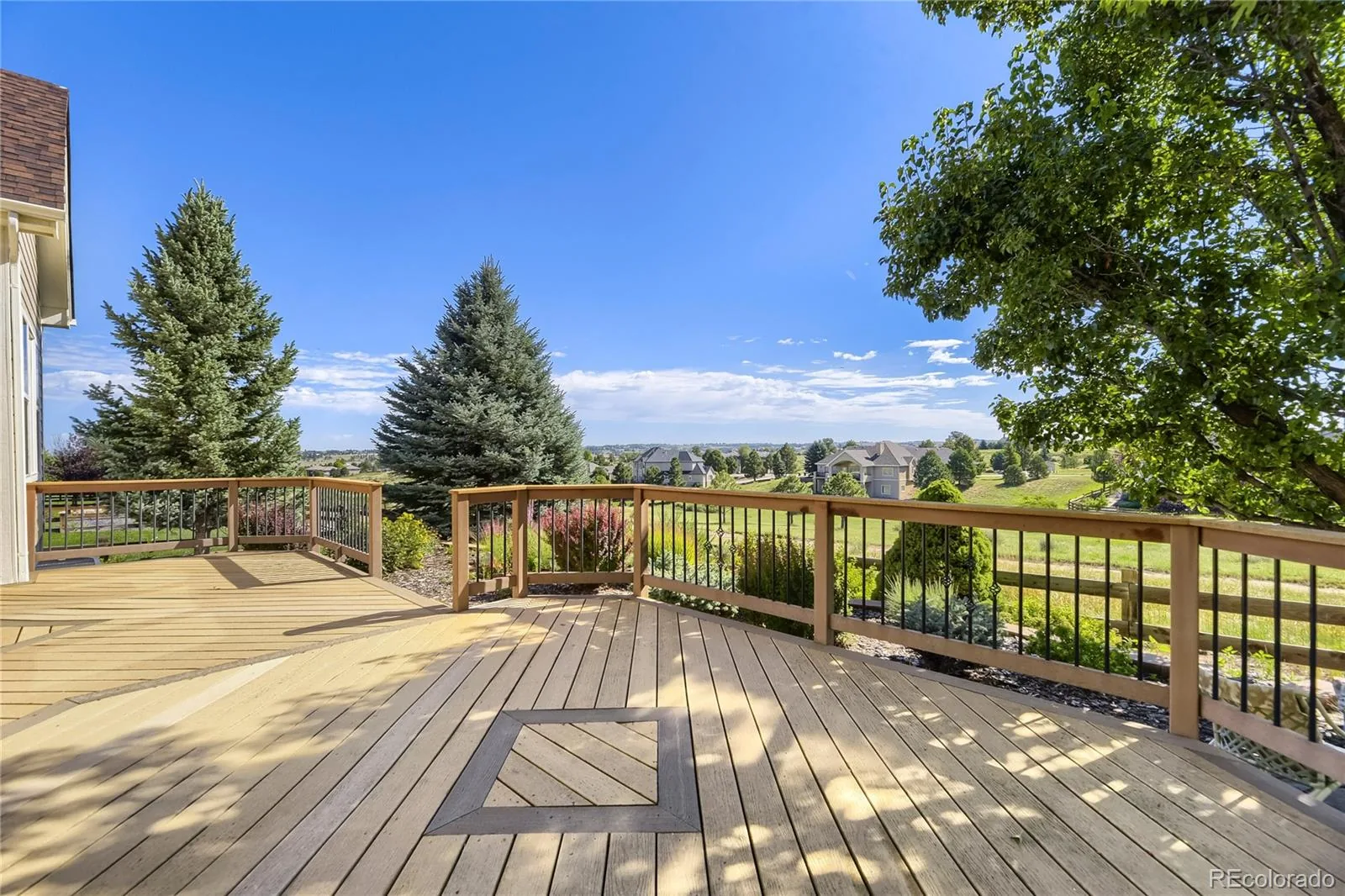 12132 Elton Way Parker CO 80138 | MLS #REC1629647 08292026141335 1600 1