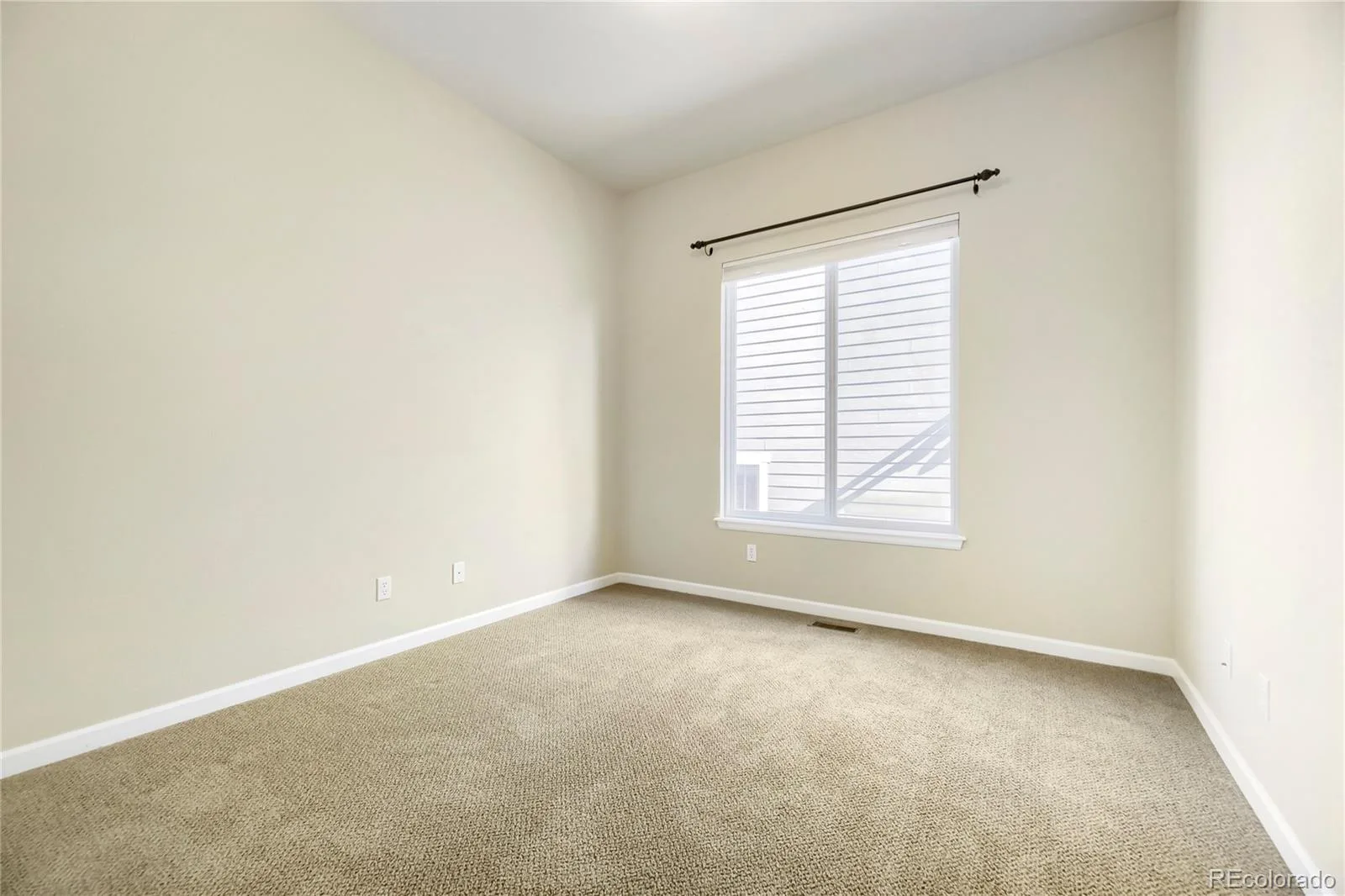 12132 Elton Way Parker CO 80138 | MLS #REC1629647 08292026141335 1600 18
