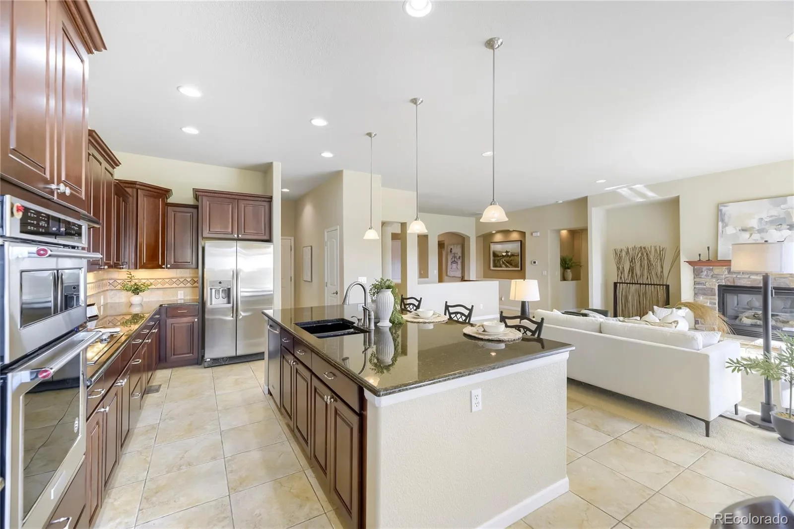 12132 Elton Way Parker CO 80138 | MLS #REC1629647 08292026141335 1600 31