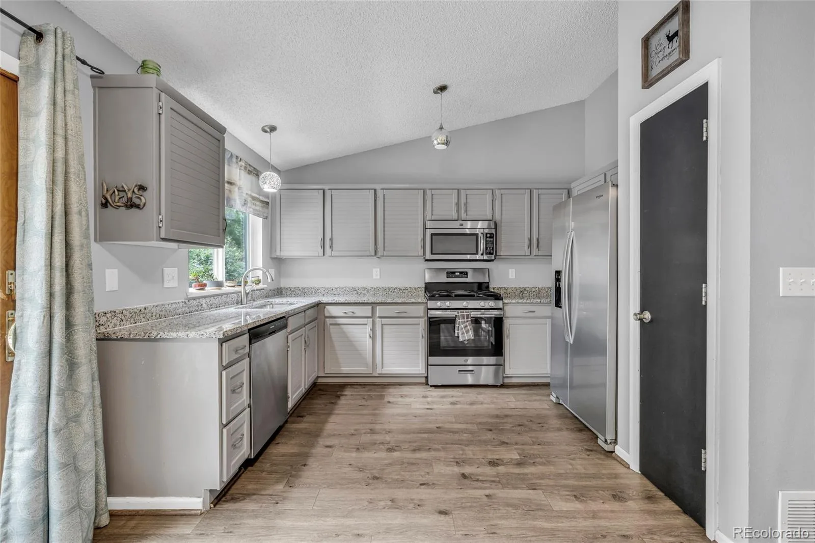 12633 Irving Court Broomfield CO 80020 | MLS #REC1631835 07302026221205 1600 6