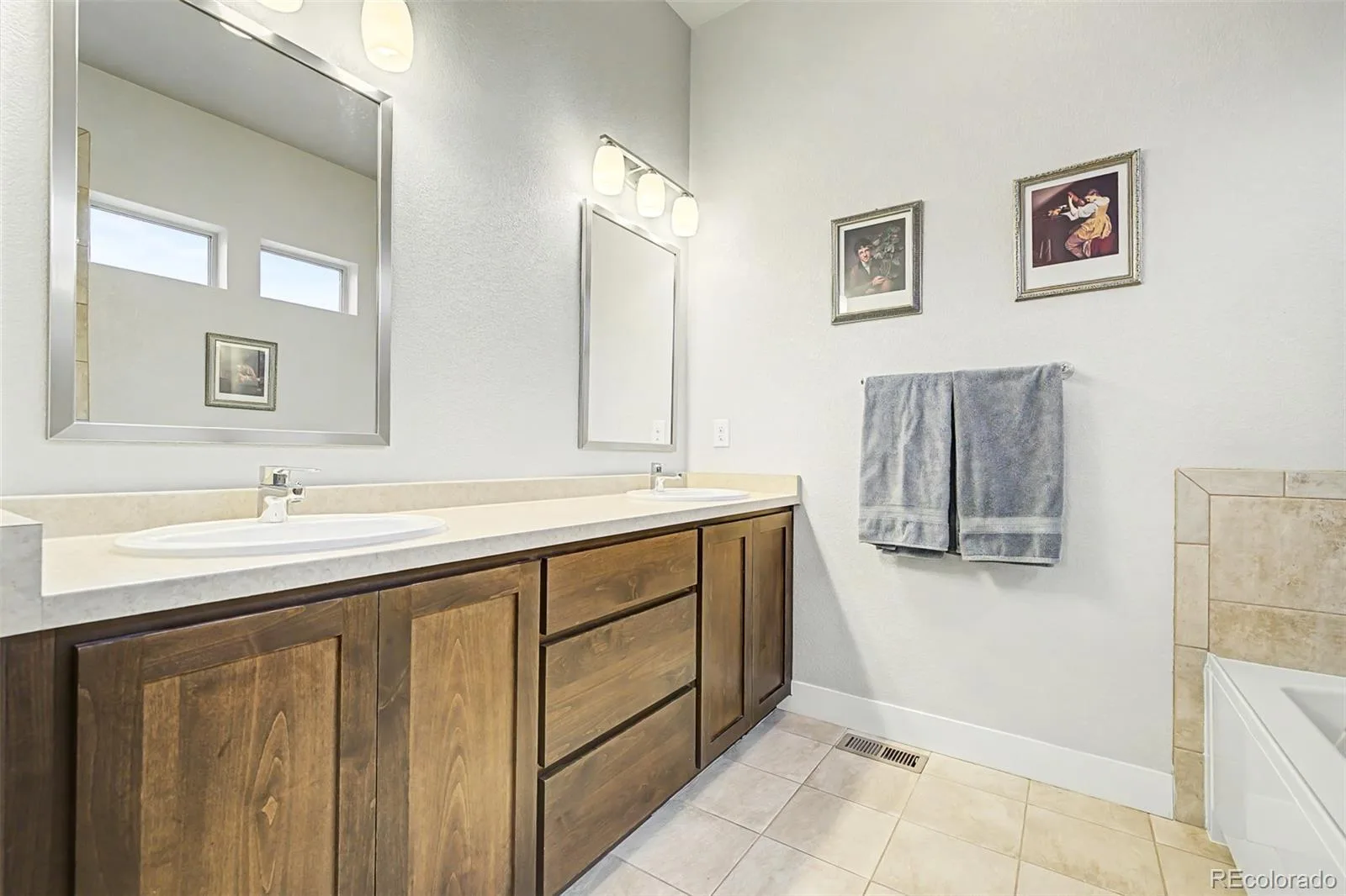 5229 Beeler Street Denver CO 80238 | MLS #REC1633143 08062026160125 1600 27