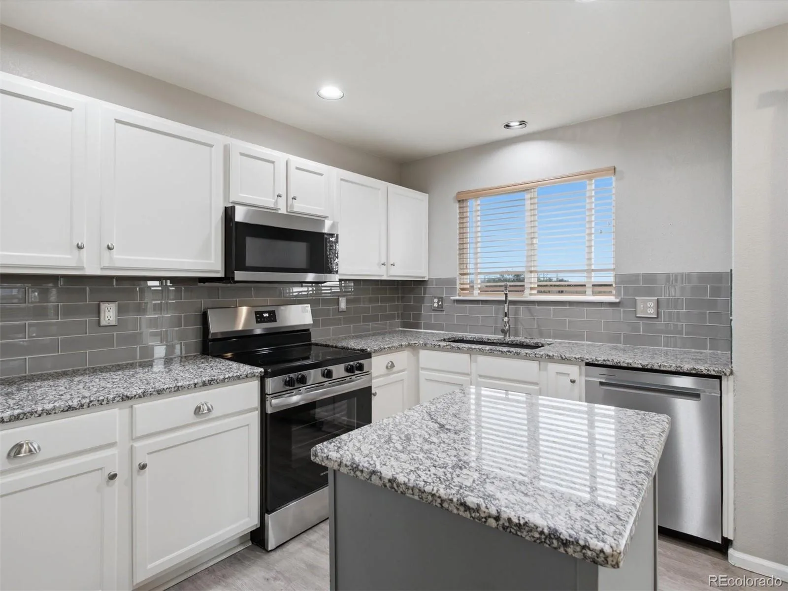 9931 Aftonwood Street Littleton CO 80126 | MLS #REC1636177 08132026164418 1600 6