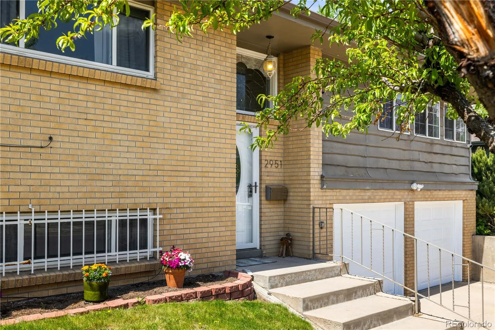 2951 S Downing Street Englewood CO 80113 MLS #REC1636598 05022026052910 1600 3