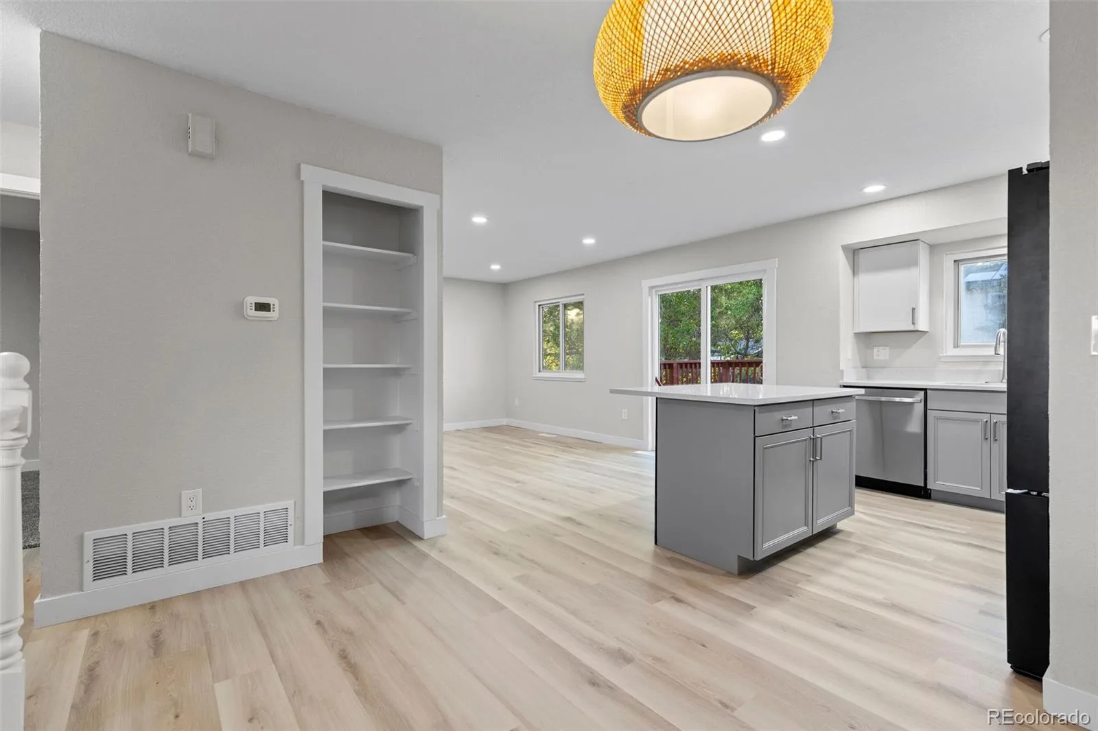 18842 E Oregon Drive Aurora CO 80017 | MLS #REC1636940 08282026230247 1600 10