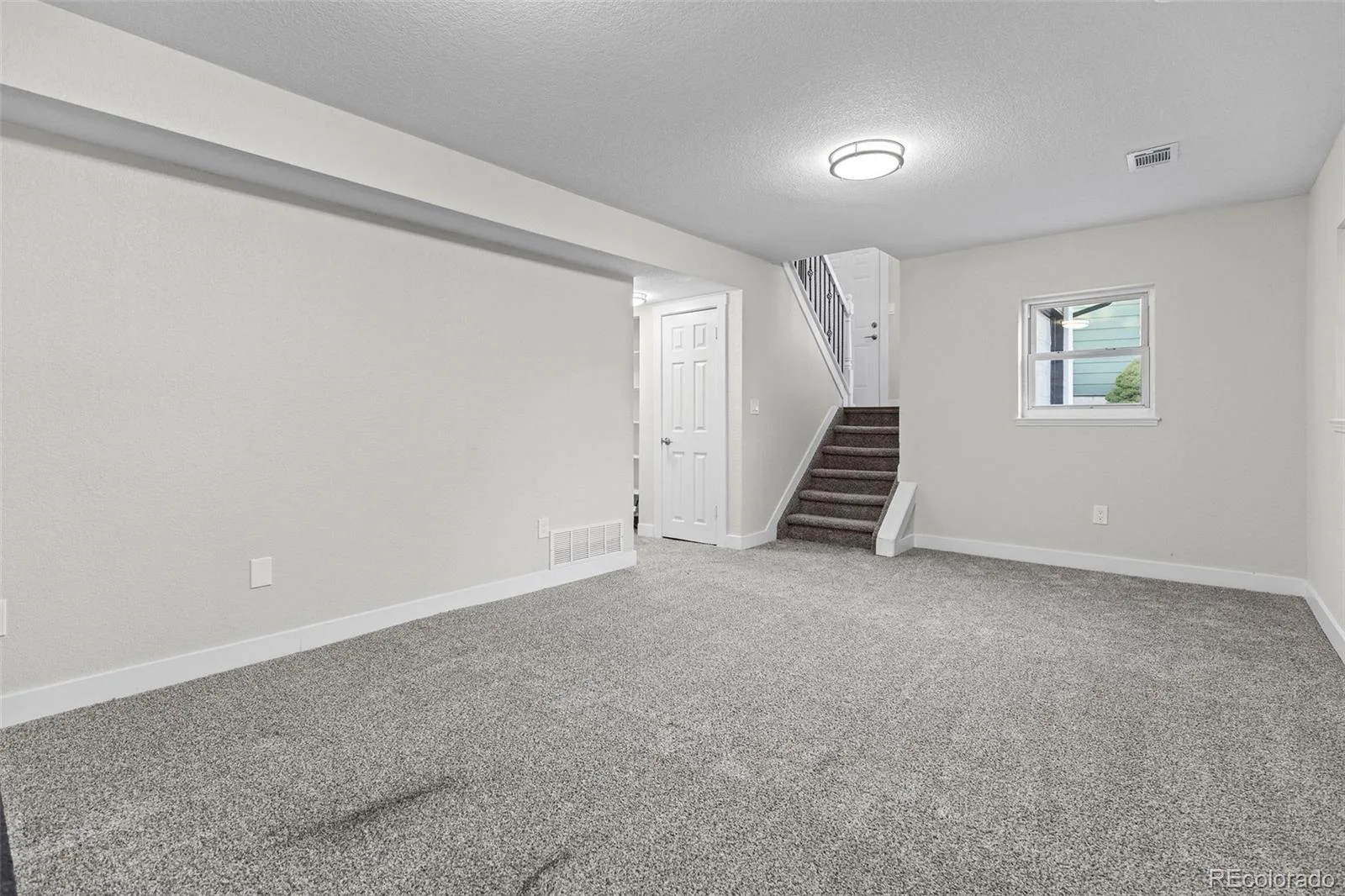 18842 E Oregon Drive Aurora CO 80017 | MLS #REC1636940 08282026230247 1600 15