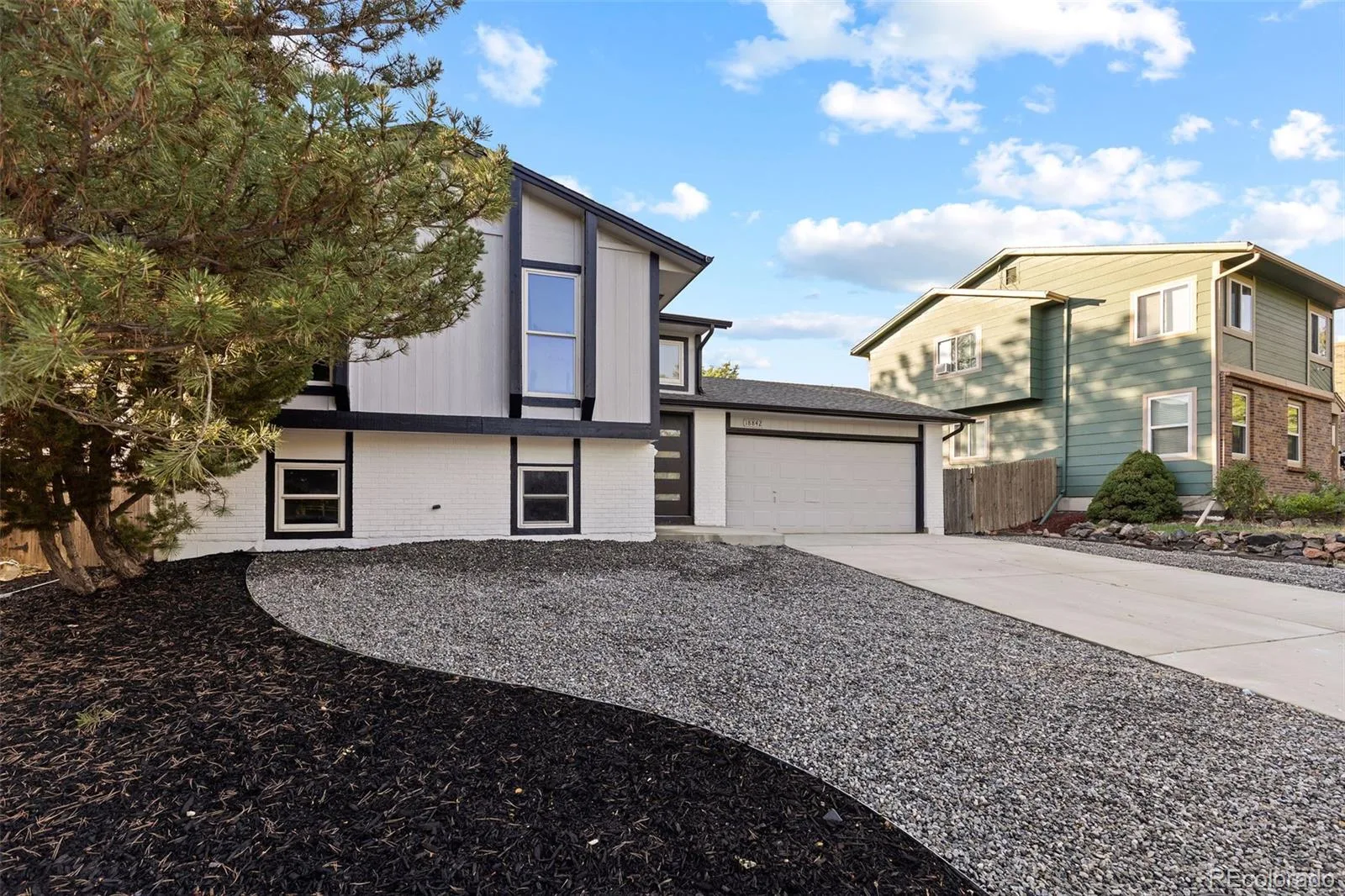 18842 E Oregon Drive Aurora CO 80017 | MLS #REC1636940 08282026230247 1600 2