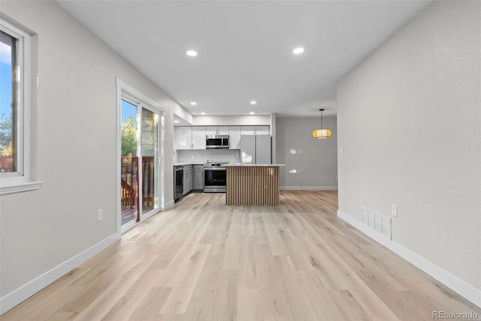 18842 E Oregon Drive Aurora CO 80017 | MLS #REC1636940 08282026230247 1600 5