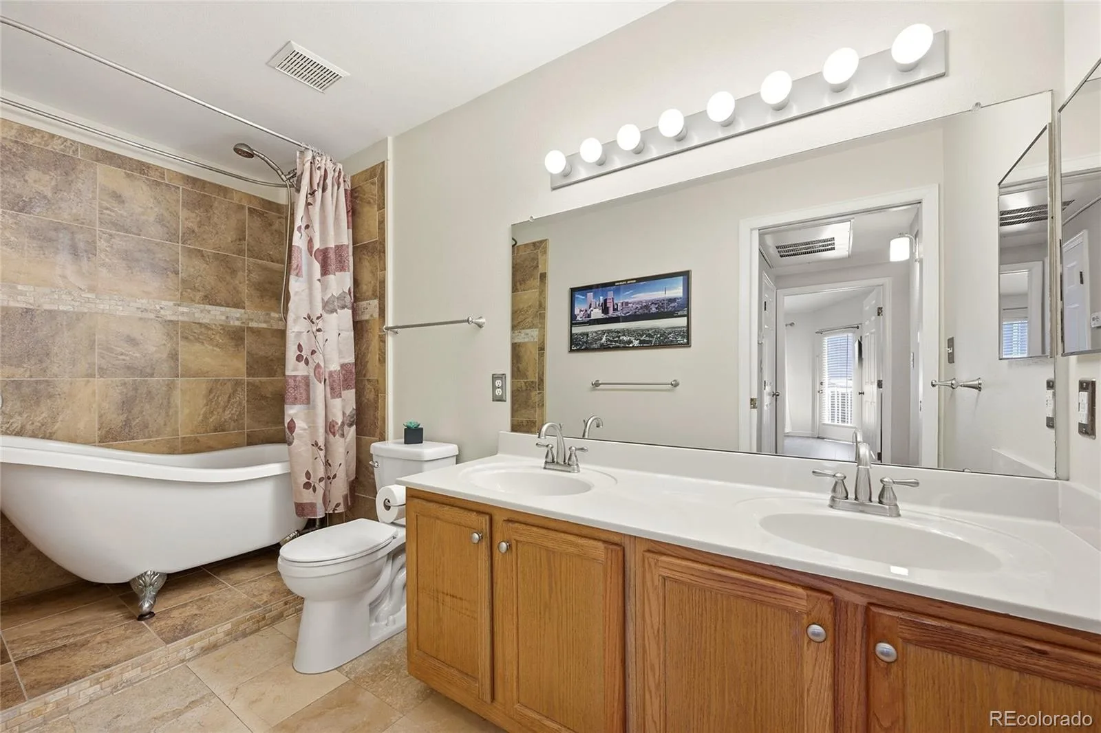 8449 Little Rock Way #204 Littleton CO 80126 | MLS #REC1637945 08242026160802 1600 16