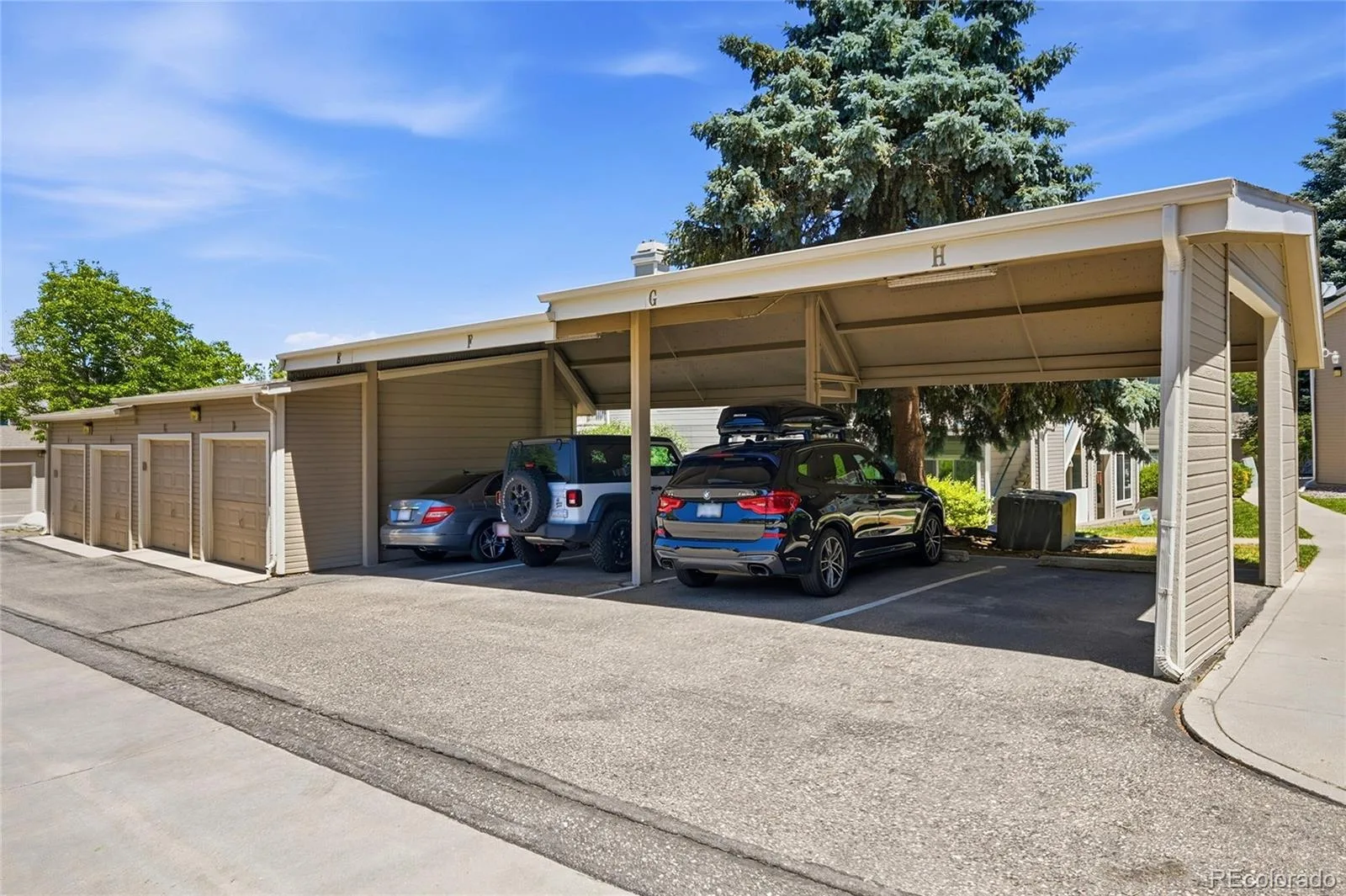 8449 Little Rock Way #204 Littleton CO 80126 | MLS #REC1637945 08242026160802 1600 23