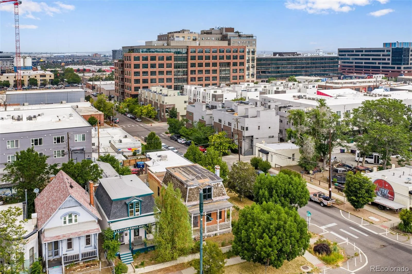3361 Lawrence Street Denver CO 80205 | MLS #REC1638015 06262026233517 1600 3