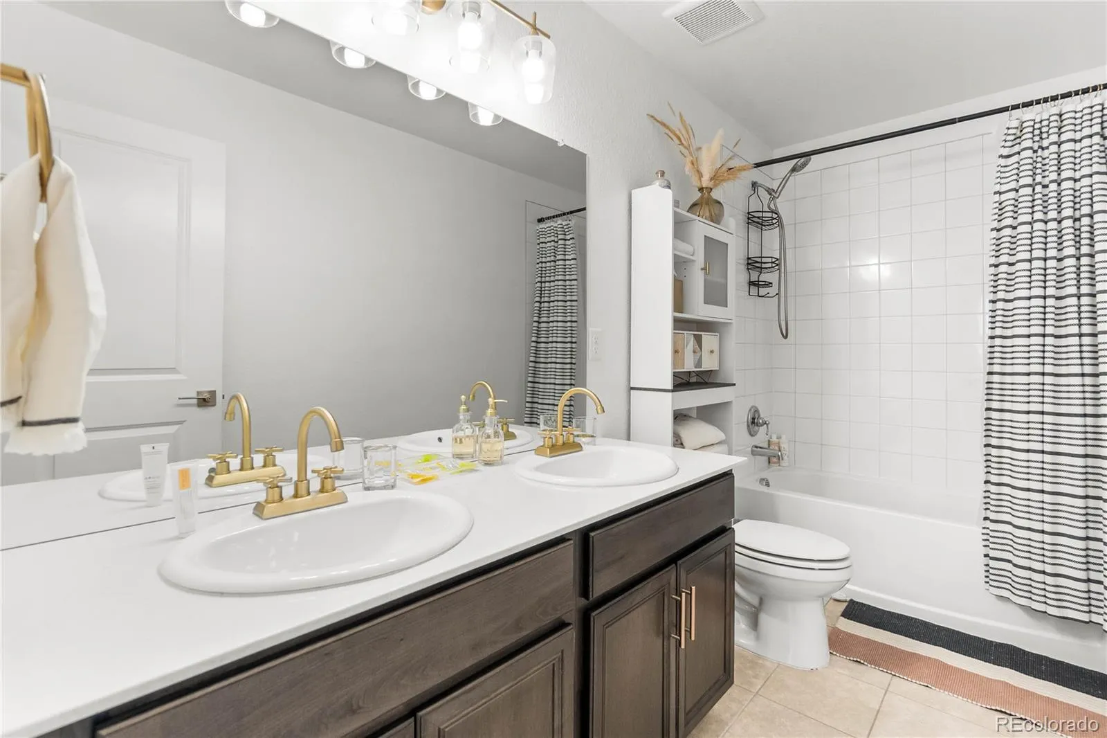 04162026181056 1600 37