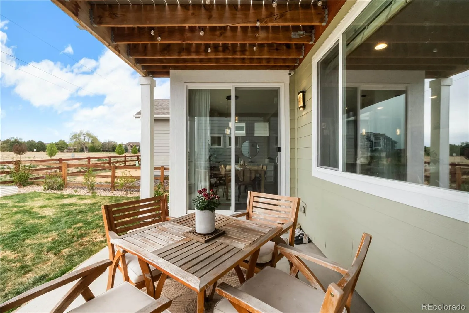 04162026181056 1600 44