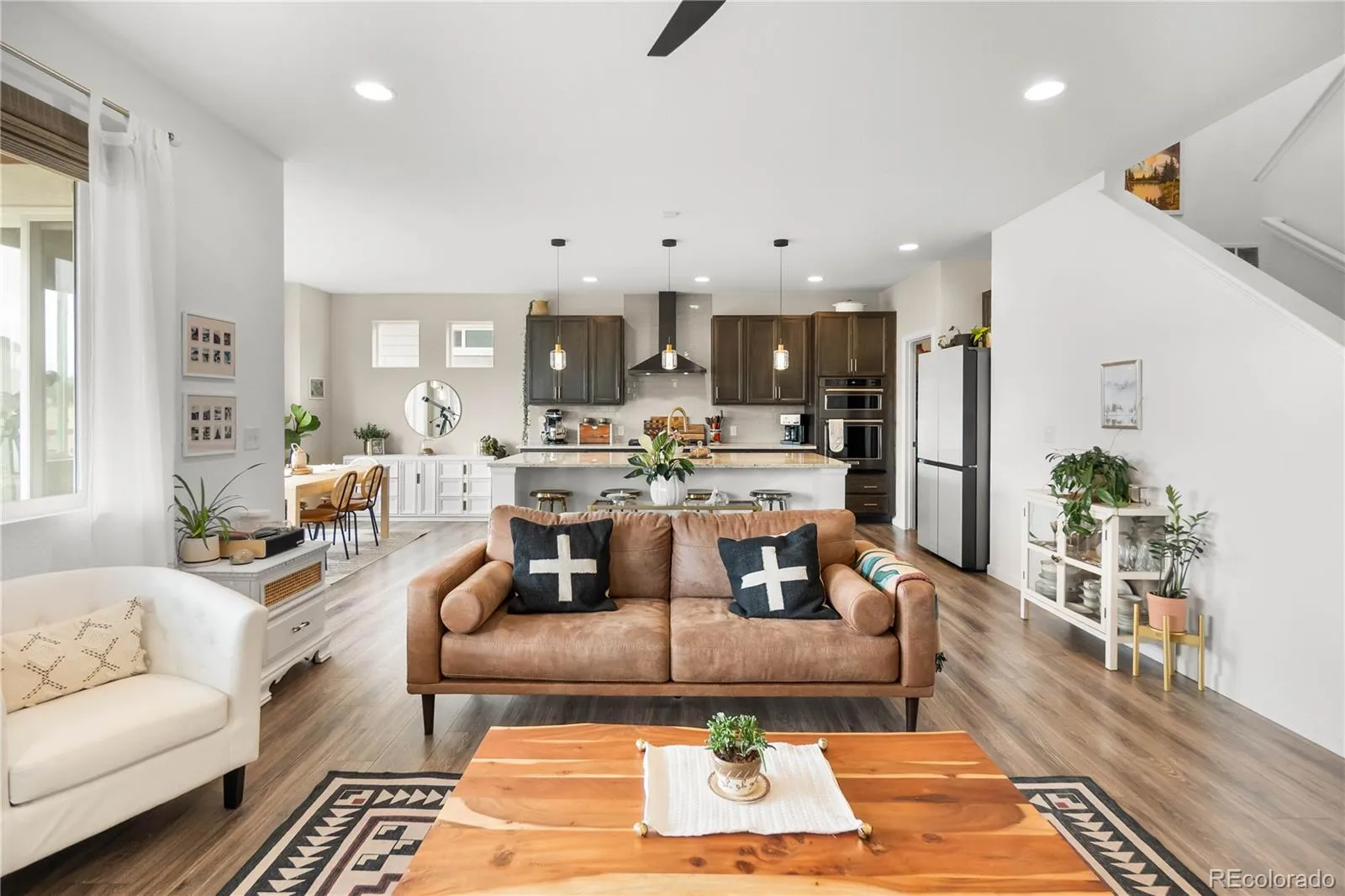 04162026181056 1600 8