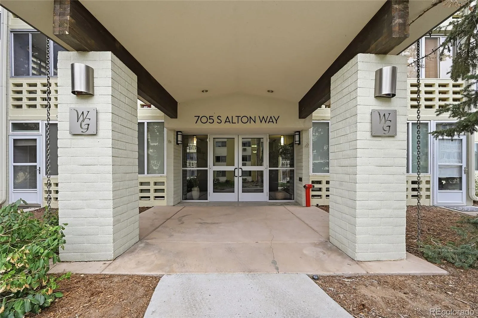 705 S Alton Way #4C Denver CO 80247 MLS #REC1641561 04142026212030 1600 26