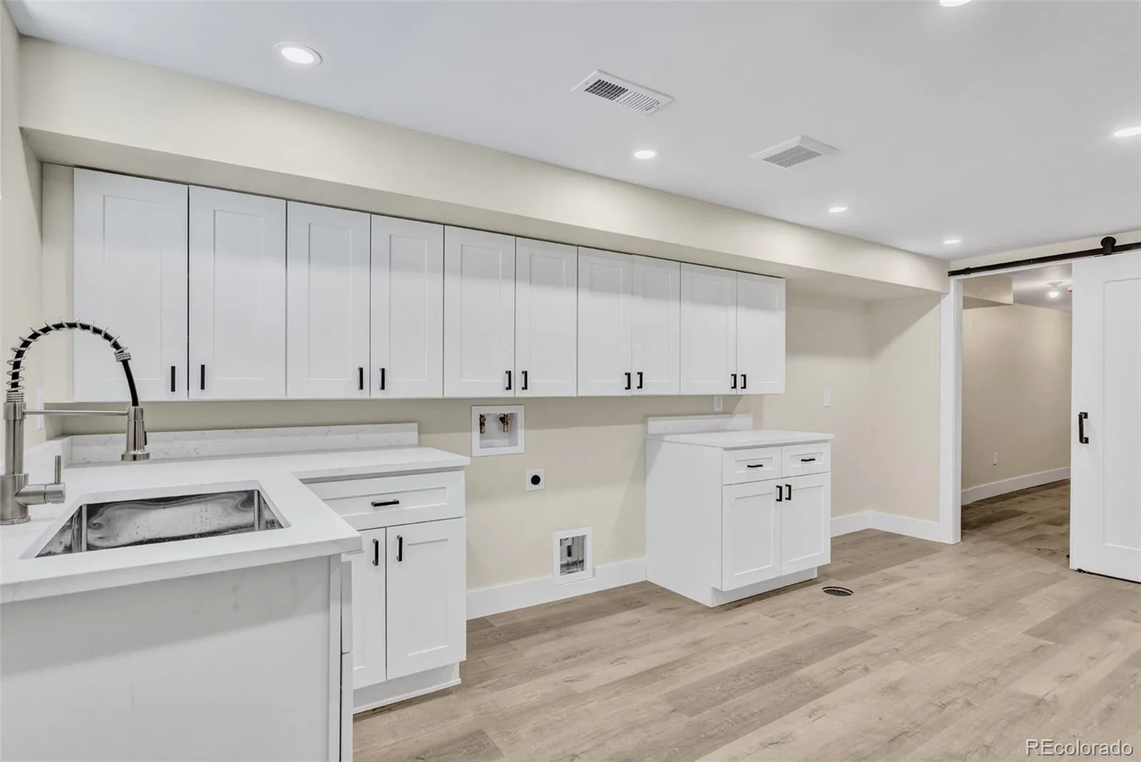 155 Colorado Boulevard Denver CO 80206 | MLS #REC1642704 09232026133950 1600 20