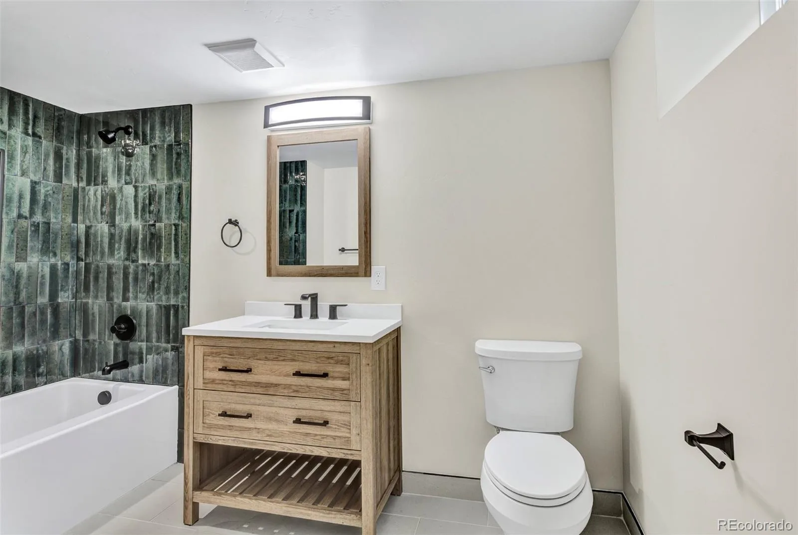 155 Colorado Boulevard Denver CO 80206 | MLS #REC1642704 09232026133950 1600 25