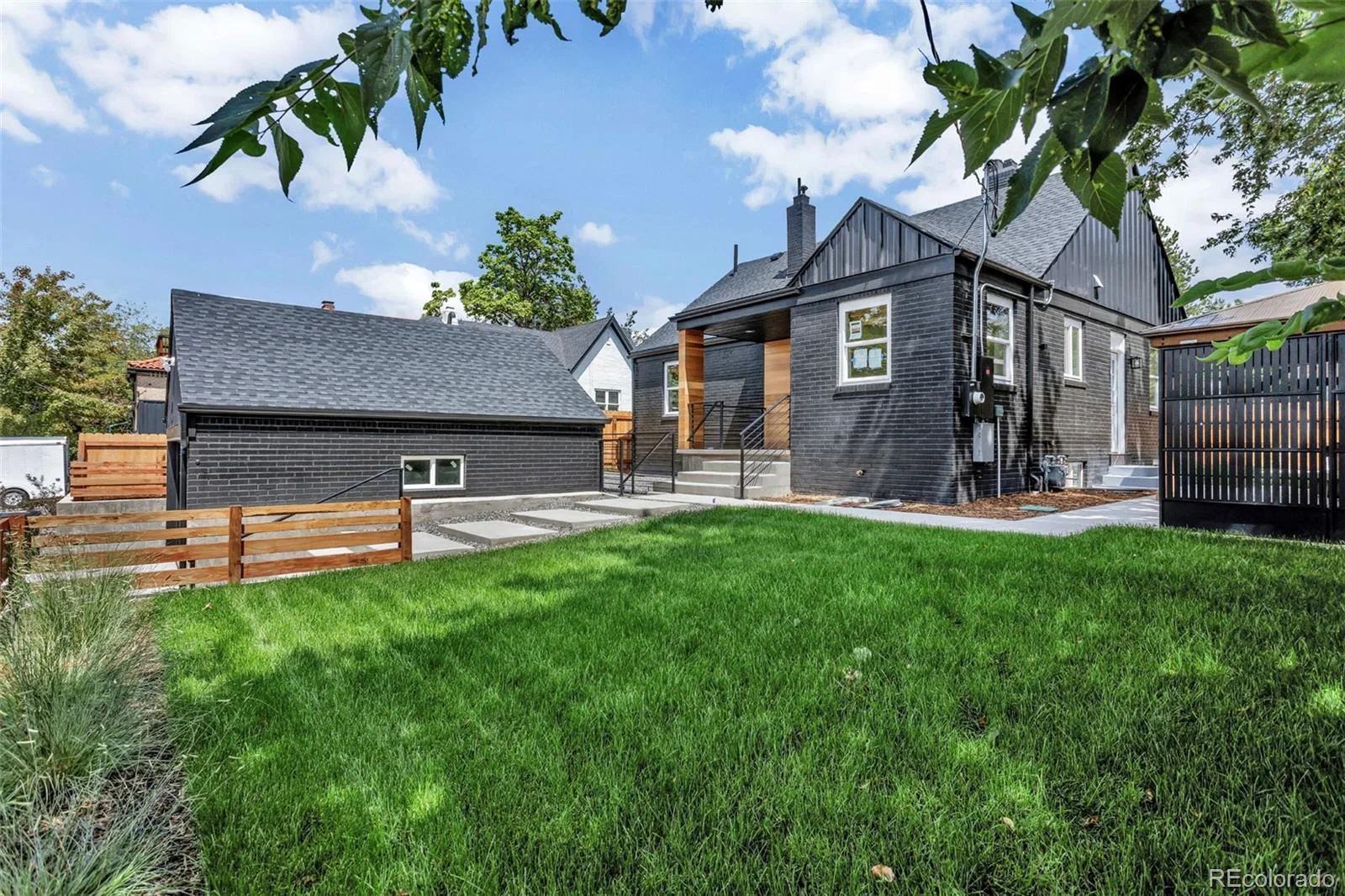 155 Colorado Boulevard Denver CO 80206 | MLS #REC1642704 09232026133950 1600 3