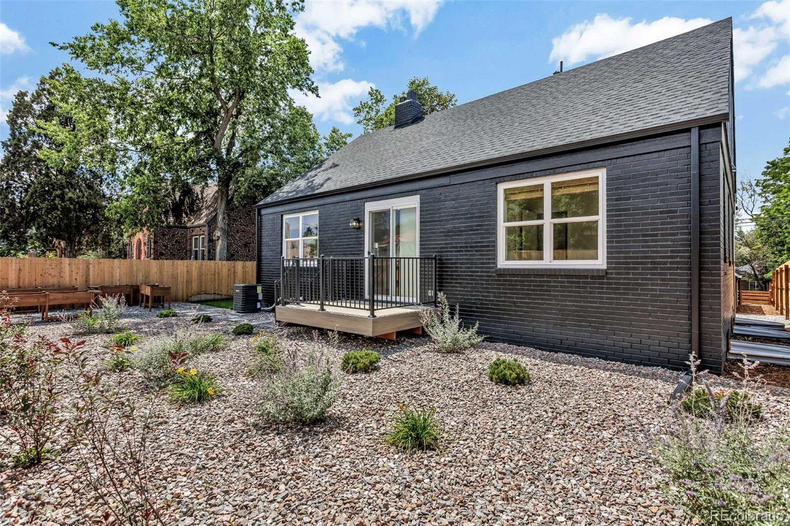 155 Colorado Boulevard Denver CO 80206 | MLS #REC1642704 09232026133950 1600 33