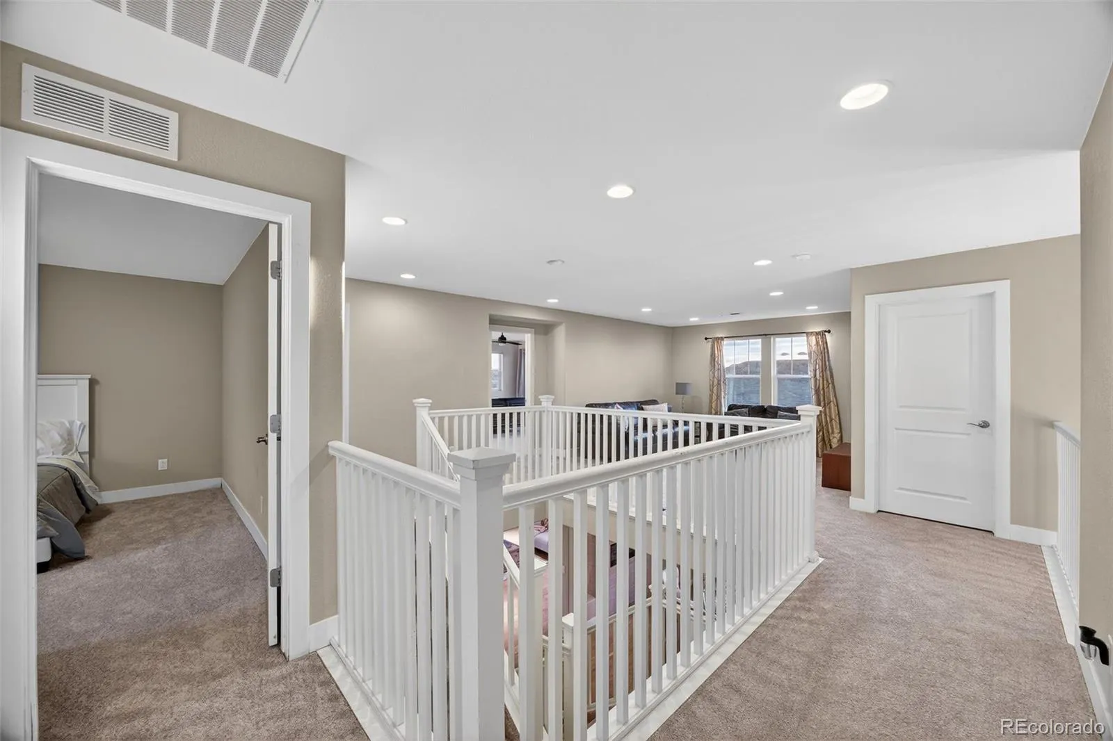 6738 Club Villa Road Parker CO 80134 MLS #REC1643568 05142026210813 1600 23