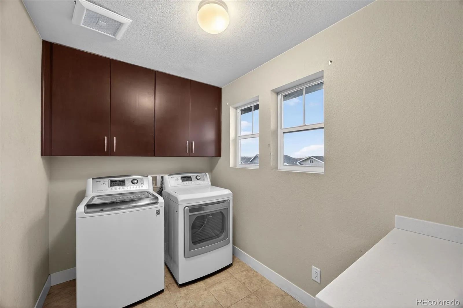 6738 Club Villa Road Parker CO 80134 MLS #REC1643568 05142026210813 1600 32