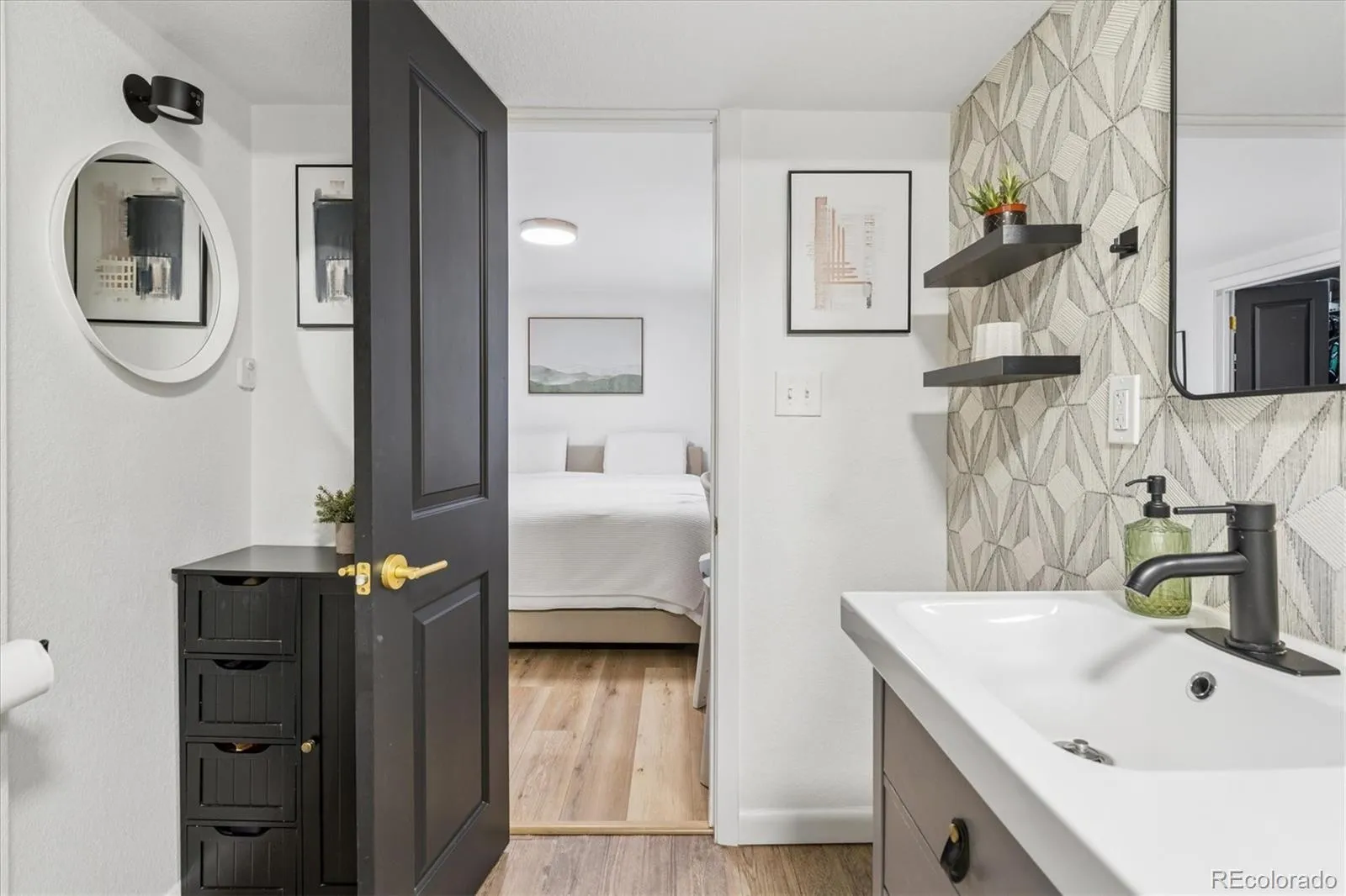 04092026023804 1600 22