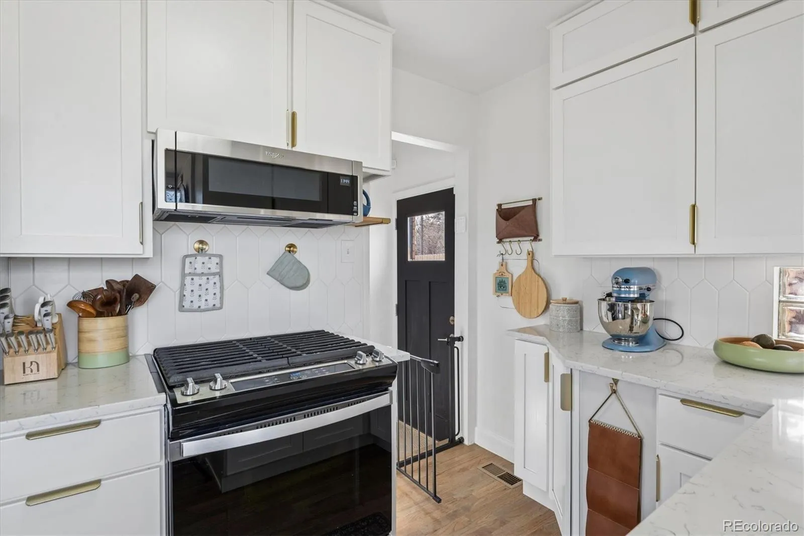 04092026023804 1600 8