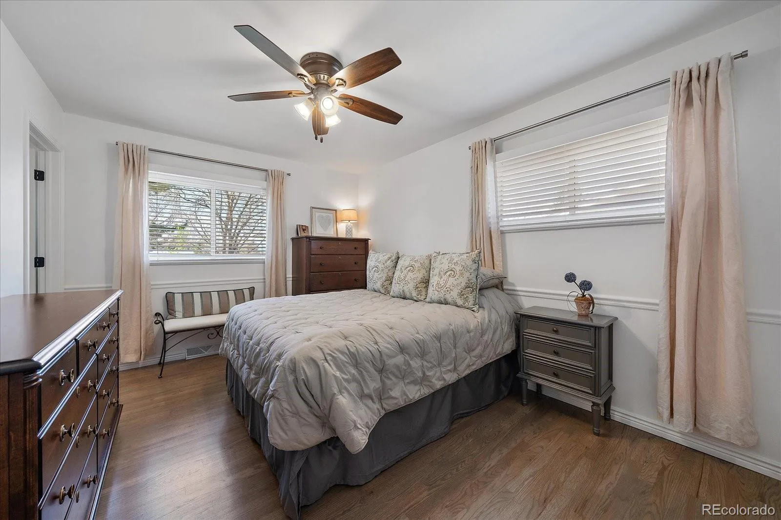 8244 E Kenyon Drive Denver CO 80237 MLS #REC1645109 06102026011905 1600 12