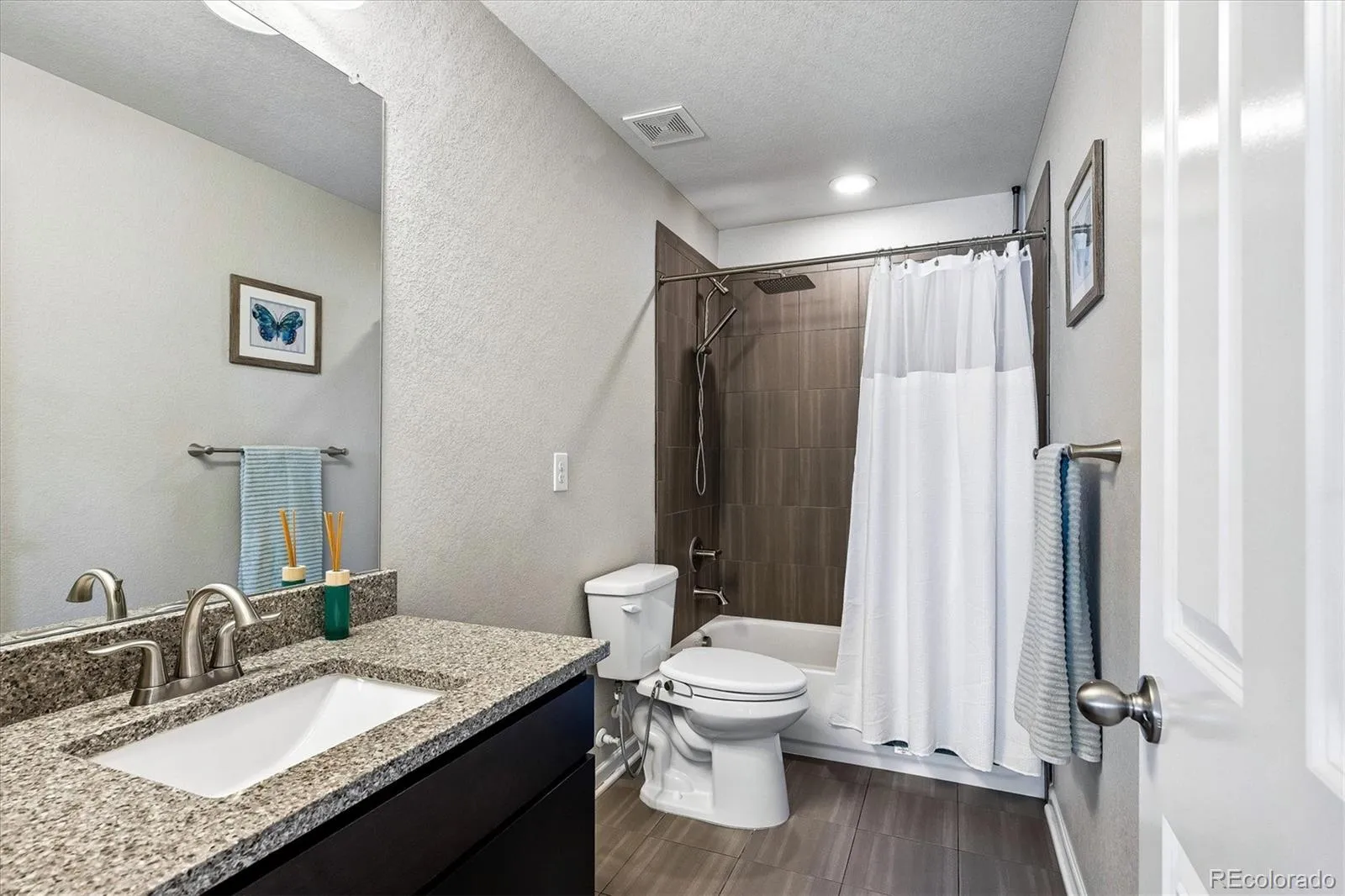 12565 Fisher Drive Englewood CO 80112 MLS #REC1645156 05112026231322 1600 25