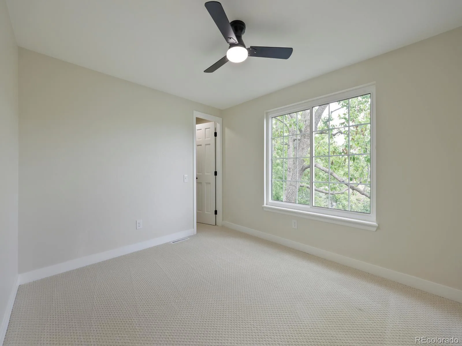 8135 S Syracuse Street Centennial CO 80112 MLS #REC1646244 06082026233941 1600 17