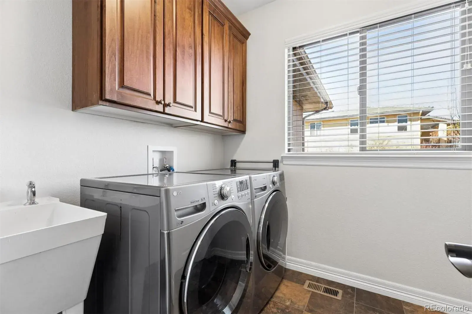 4871 Sonado Place Parker CO 80134 MLS #REC1648802 02192026055027 1600 24