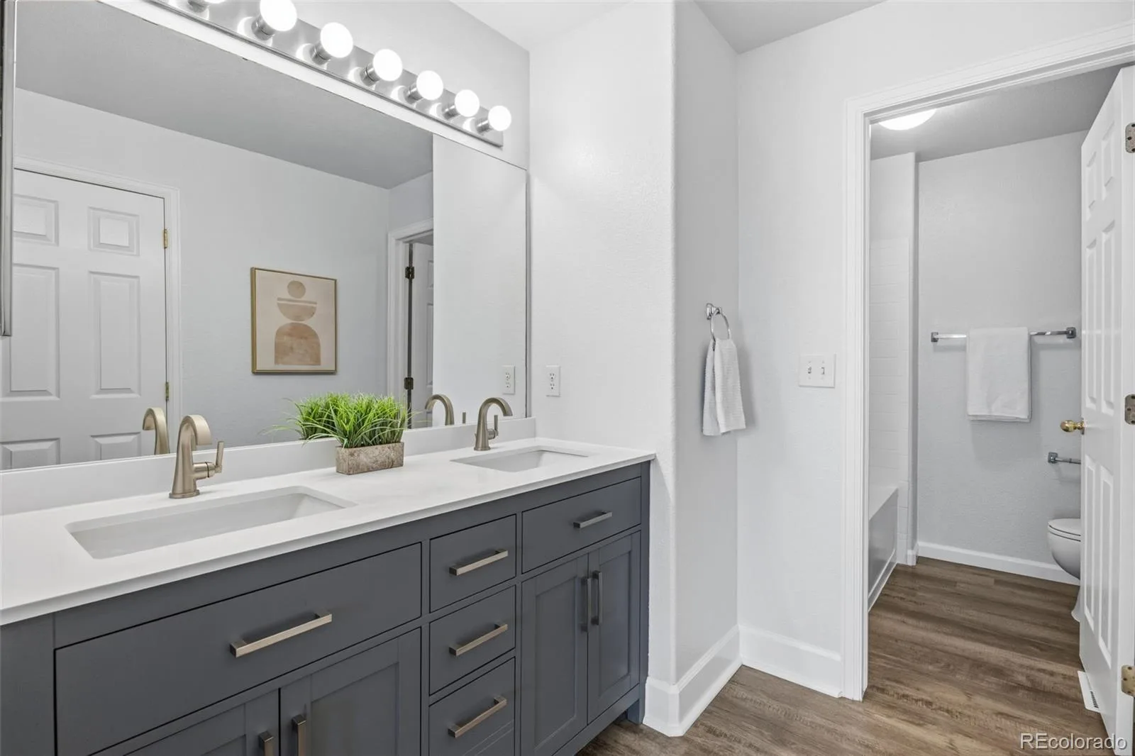 9550 E Florida Avenue #2021 Denver CO 80247 MLS #REC1649675 06092026072146 1600 15