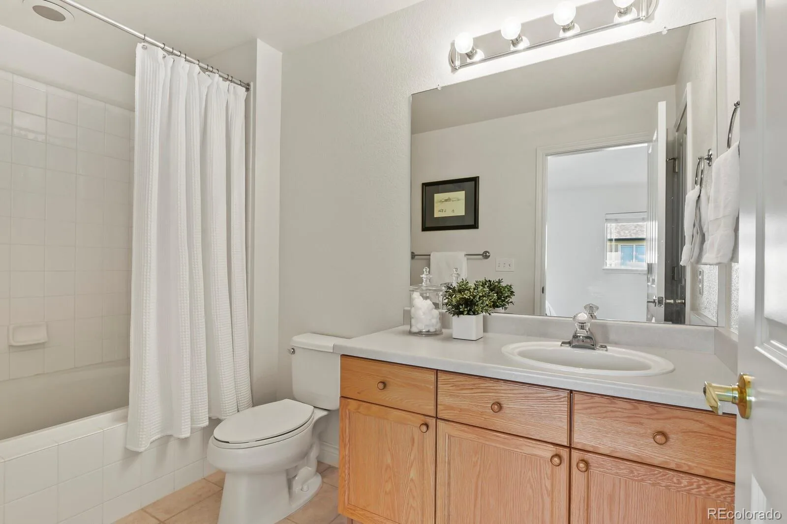8352 S Garland Circle Littleton CO 80128 | MLS #REC1651063 08272026163559 1600 25