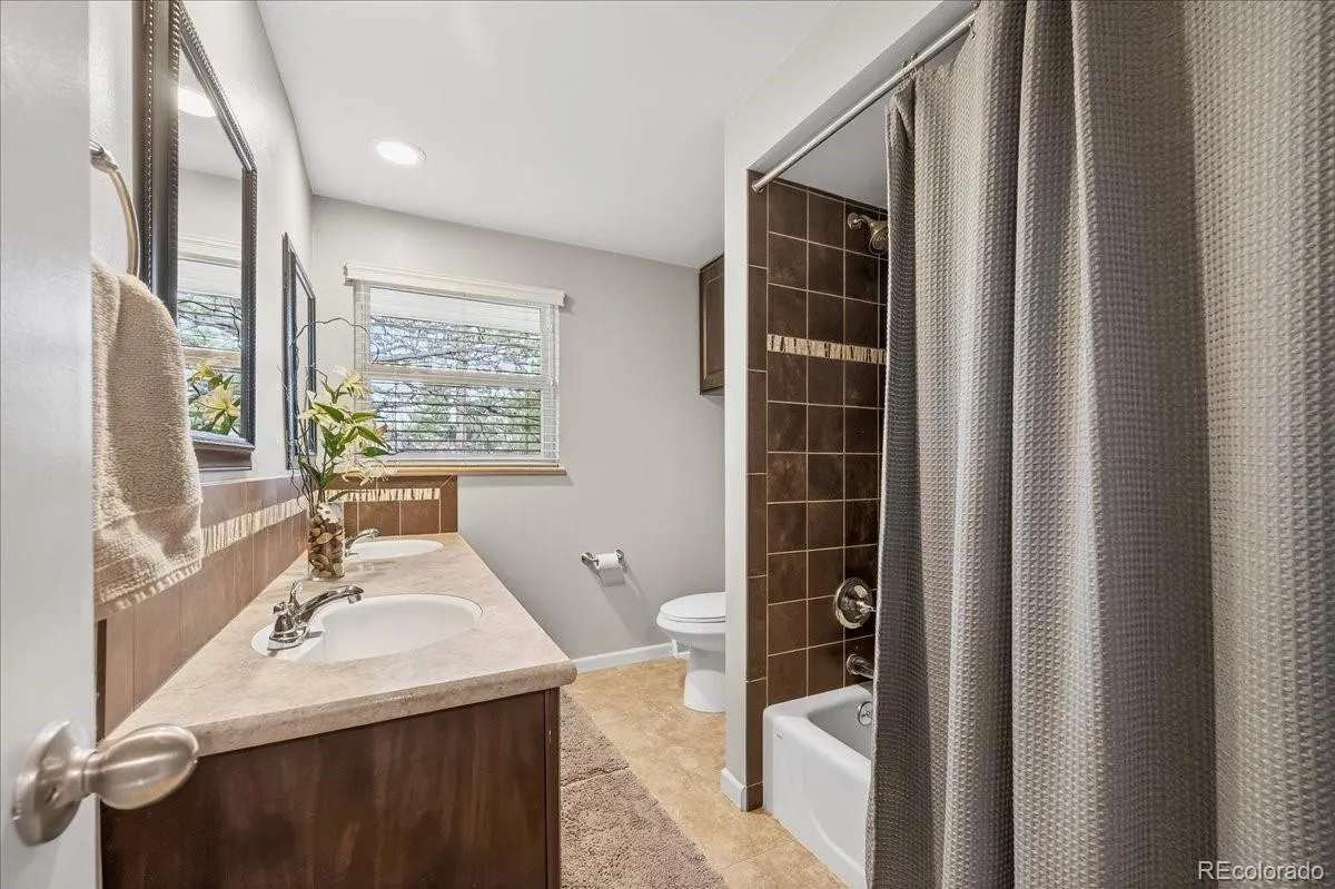 04012026033600 1200 32