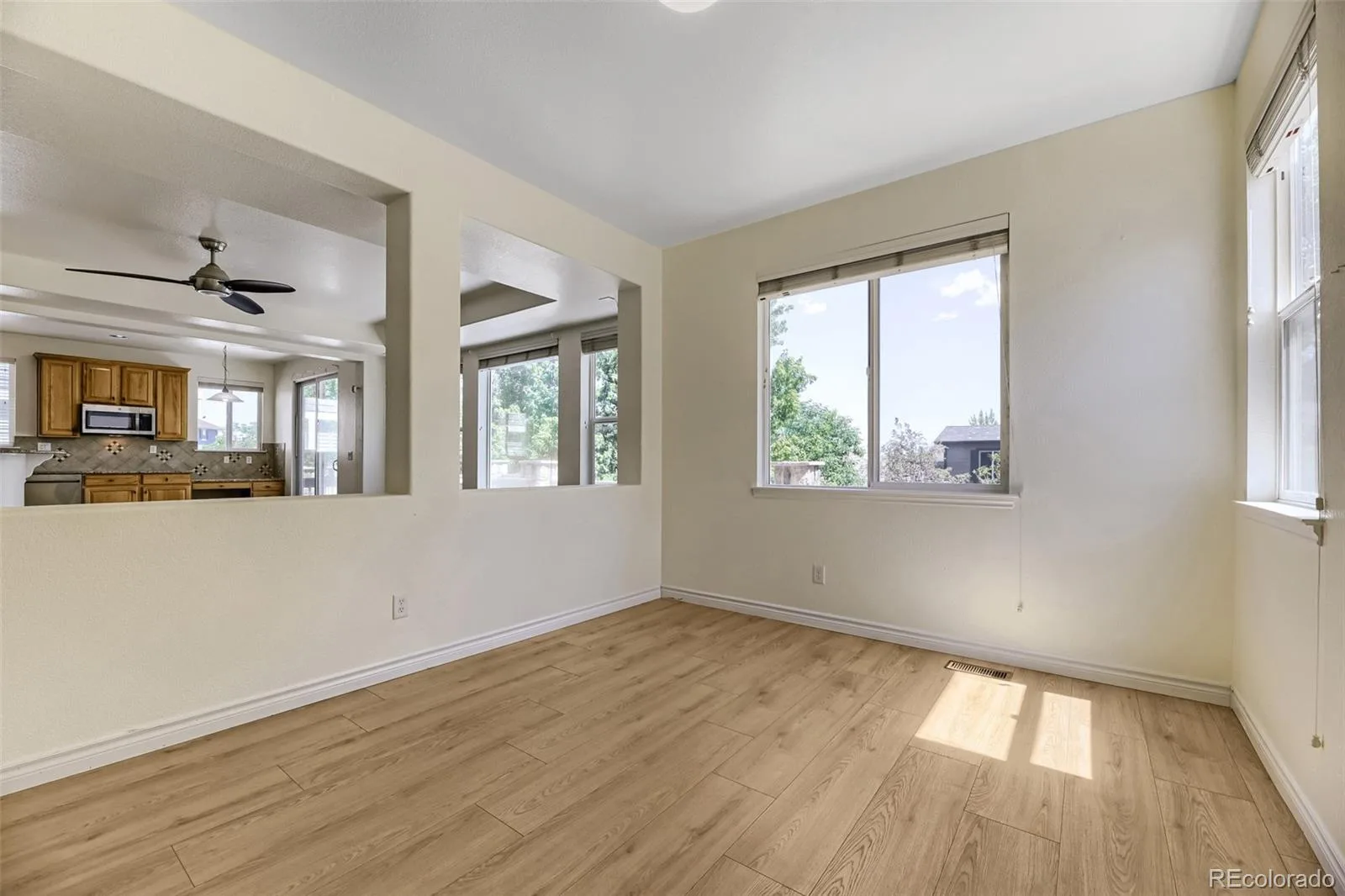 4900 Bluegate Drive Highlands Ranch CO 80130 | MLS #REC1654251 08282026132522 1600 13