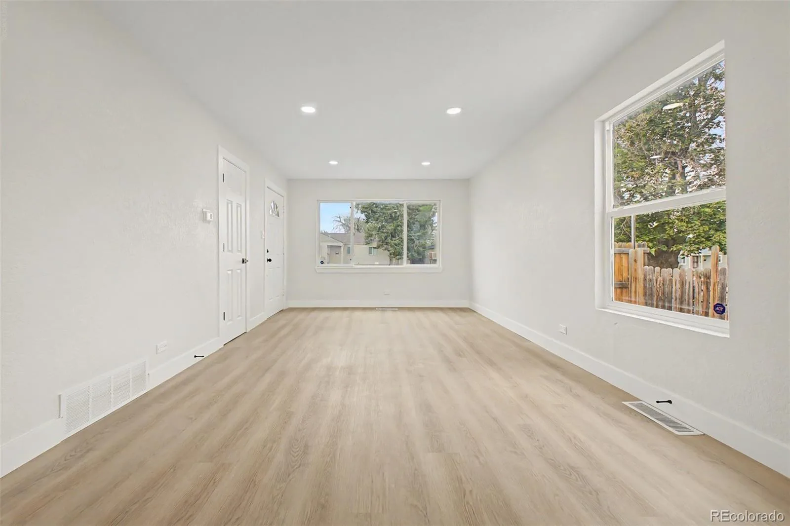 1242 S Seneca Way Denver CO 80223 | MLS #REC1656105 08272026035305 1600 2