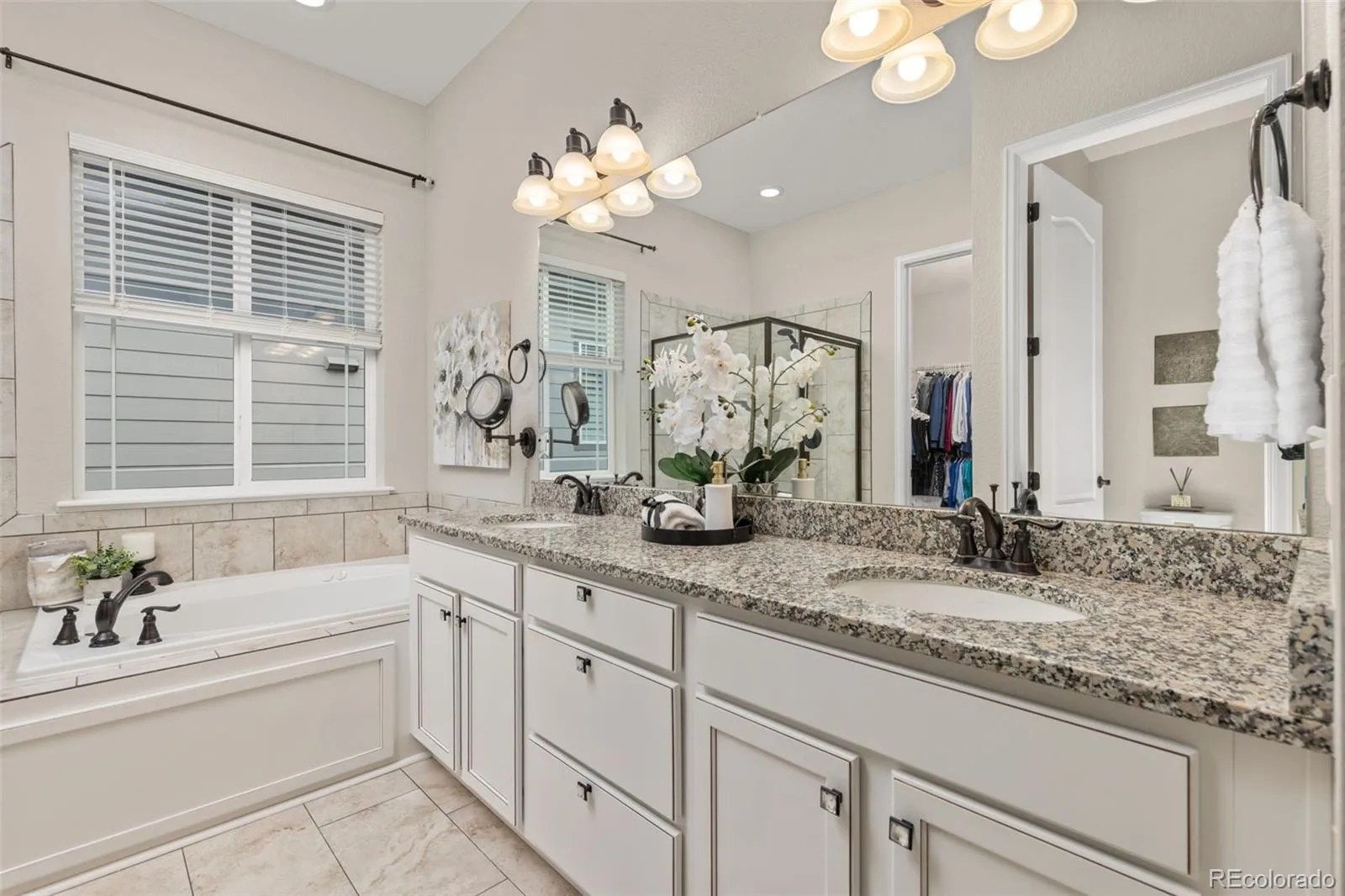 26743 E Peakview Place Aurora CO 80016 MLS #REC1657759 05232026182122 1600 13