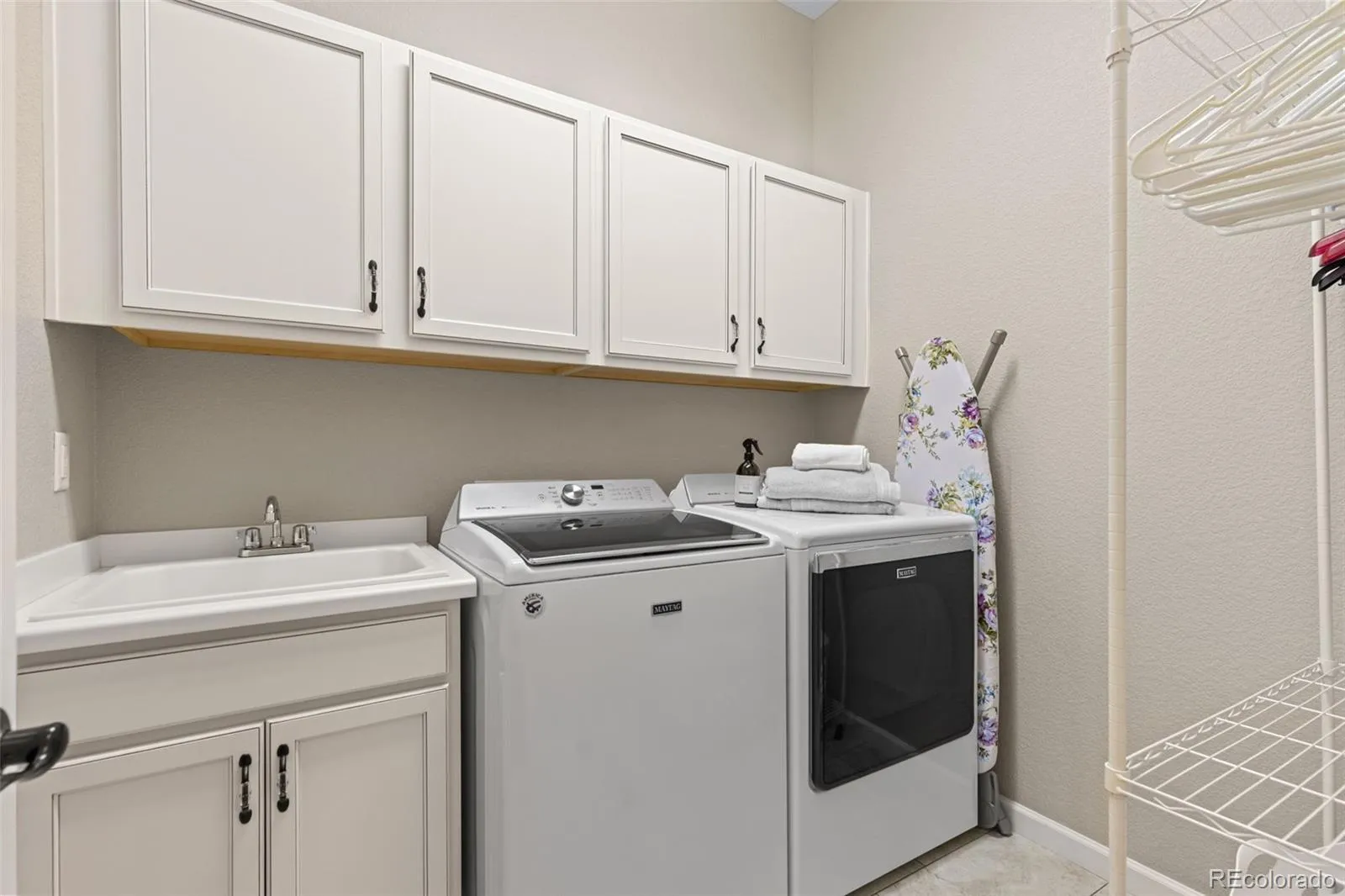 26743 E Peakview Place Aurora CO 80016 MLS #REC1657759 05232026182122 1600 19