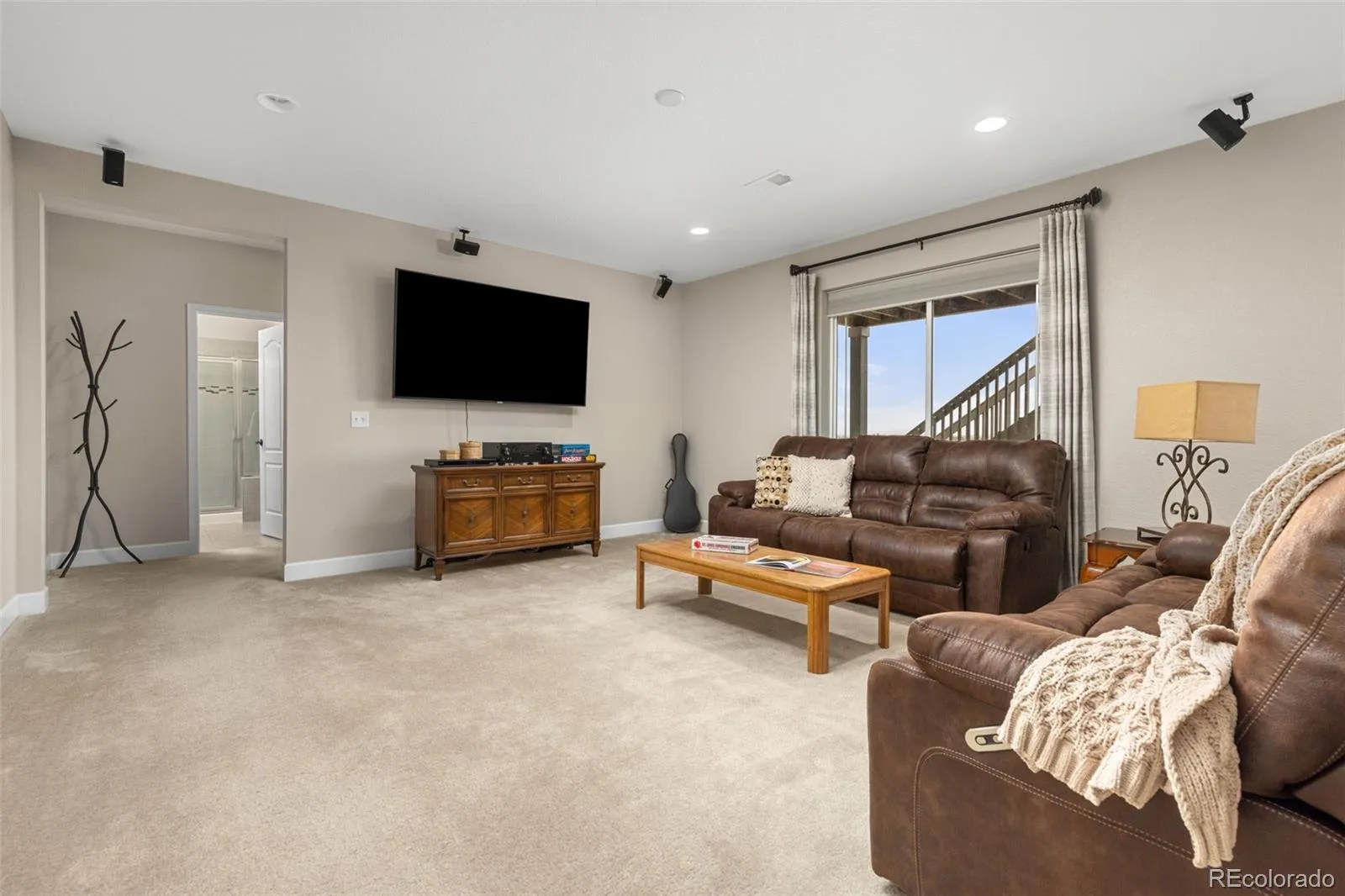 26743 E Peakview Place Aurora CO 80016 MLS #REC1657759 05232026182122 1600 36