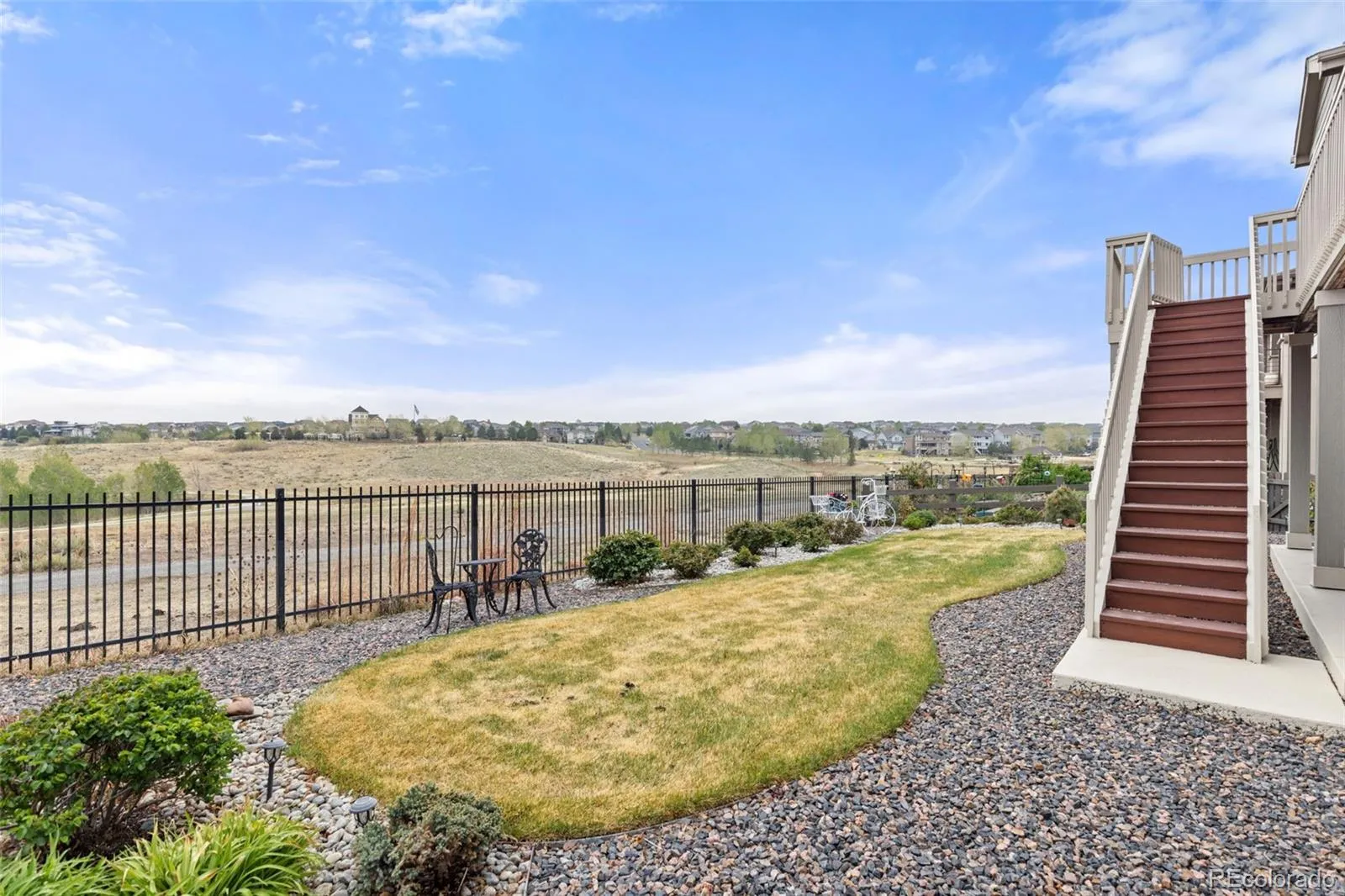 26743 E Peakview Place Aurora CO 80016 MLS #REC1657759 05232026182122 1600 41