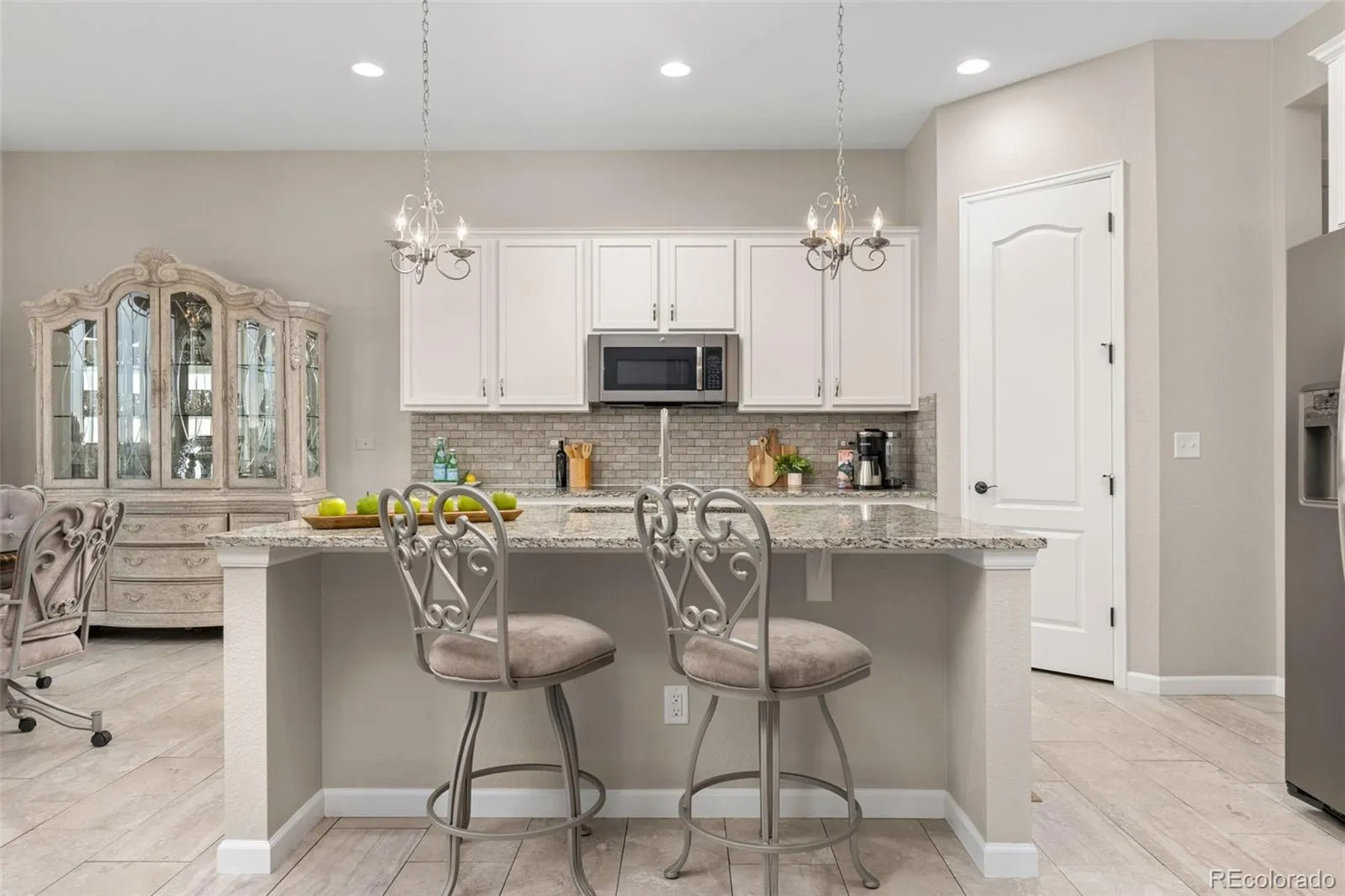 26743 E Peakview Place Aurora CO 80016 MLS #REC1657759 05232026182122 1600 7