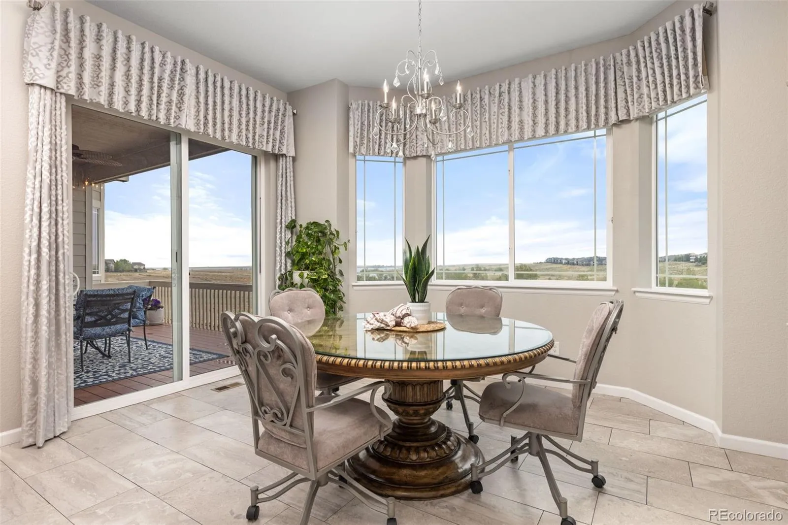 26743 E Peakview Place Aurora CO 80016 MLS #REC1657759 05232026182122 1600 8