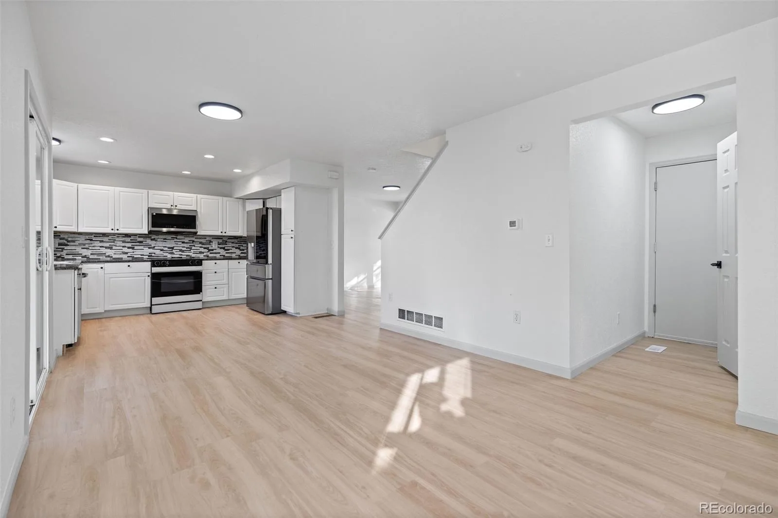 4215 S Ireland Court Aurora CO 80013 | MLS #REC1658282 08192026225354 1600 10